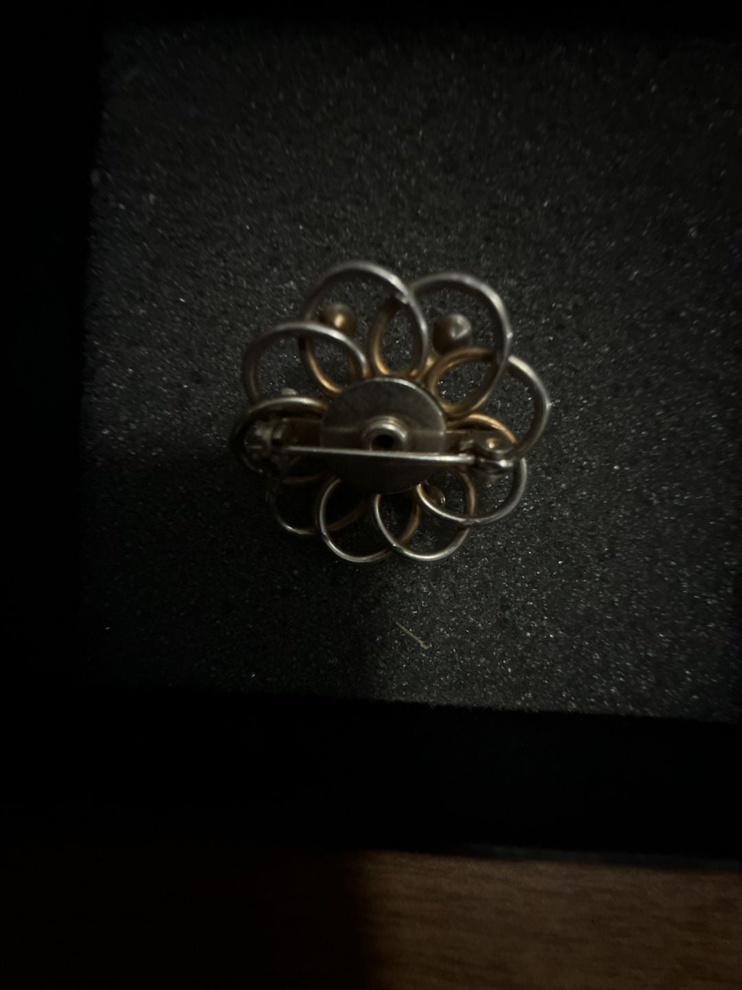 Vintage Flower Brooch Blue Rhinestone Silvery Gold Tone 4