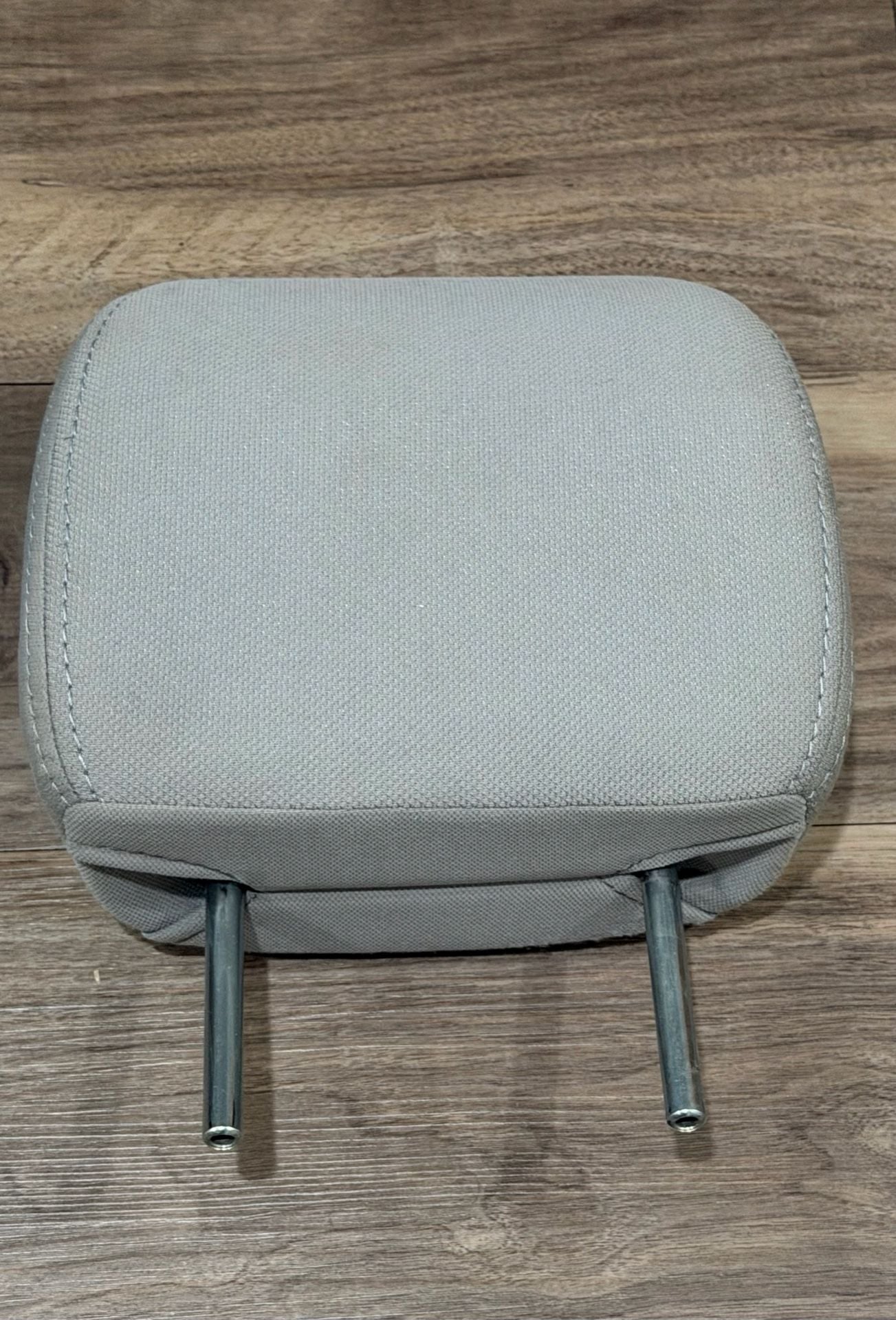 14 - 18 Subaru Forester Rear 2nd Row Head Rest Headrests Set Gray Cloth OEM 3