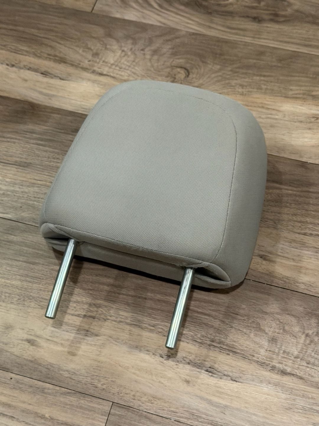 14 - 18 Subaru Forester Rear 2nd Row Head Rest Headrests Set Gray Cloth OEM 5