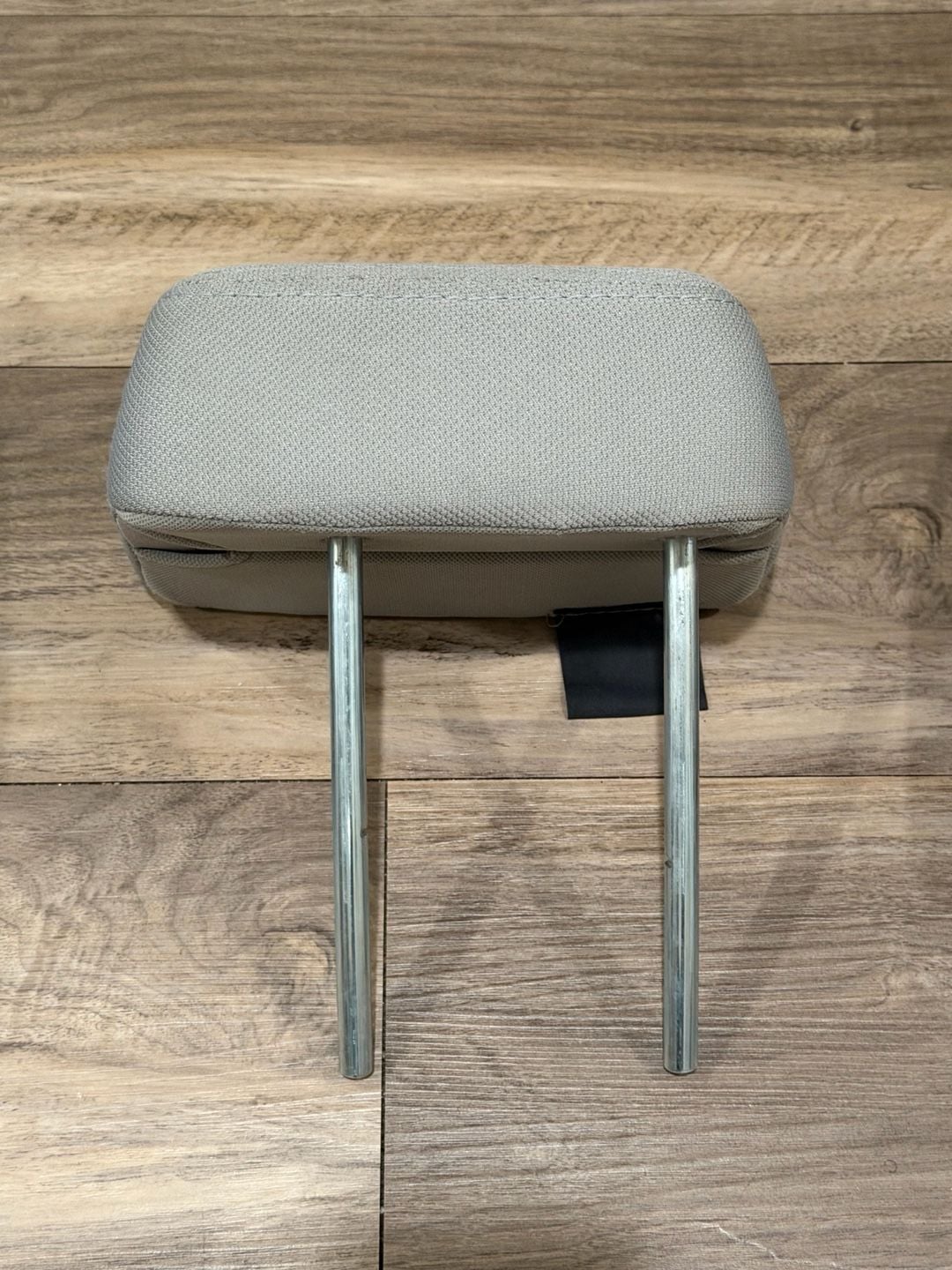 14 - 18 Subaru Forester Rear 2nd Row Head Rest Headrests Set Gray Cloth OEM 7