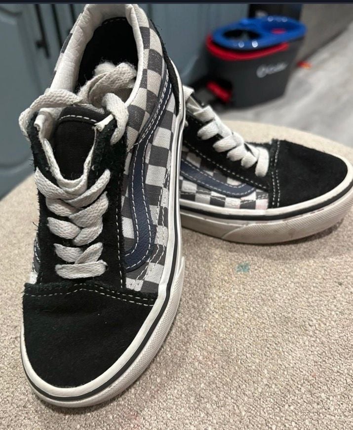 Vans Old Skool Kids Size 12 Black Gray Checkerboard Skate Shoes Sneakers 7