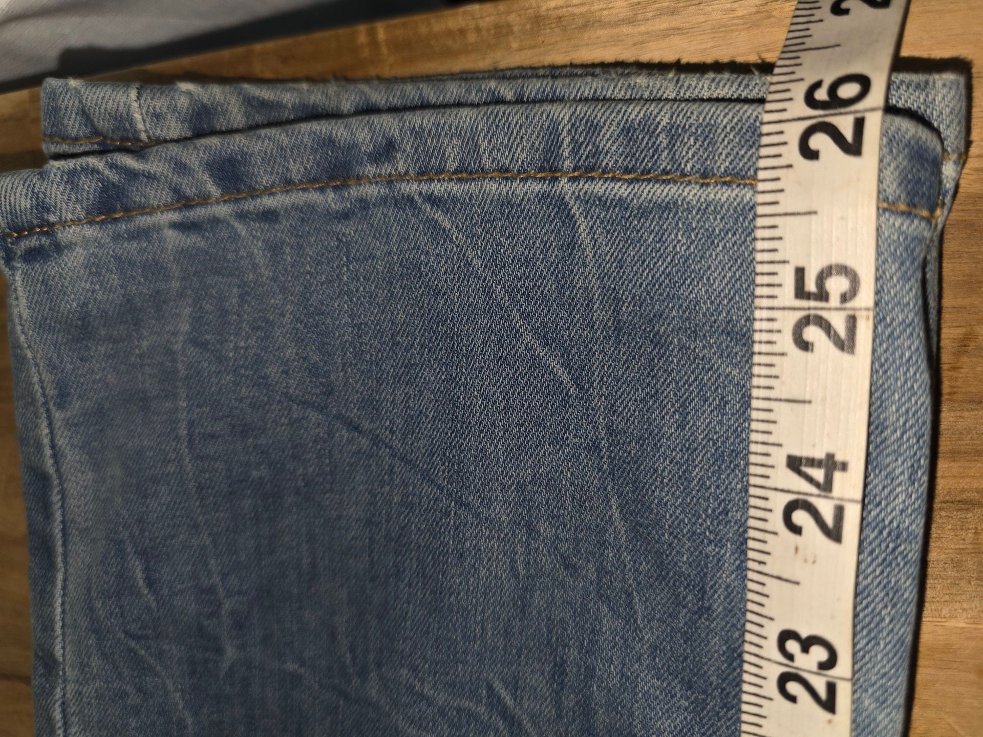 Levi's Boyfriend Jeans 28x26 Light Wash Distressed Relaxed 6