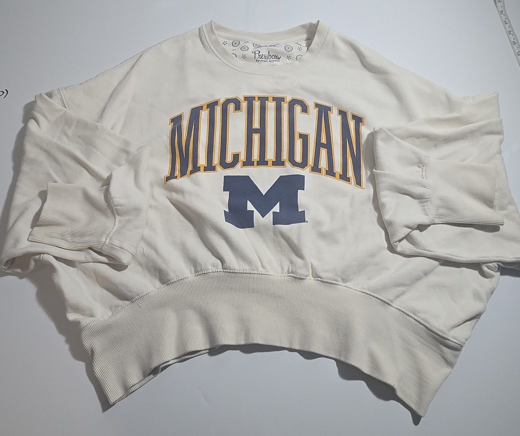 Pressbox Michigan Wolverines Sweatshirt Size XL Natural Oversized 2
