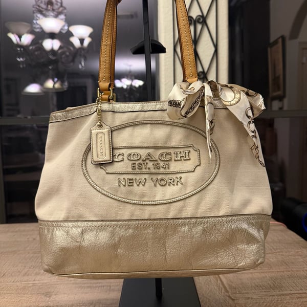 Coach Beige & Gold Linen Tote Handbag
#45V1026