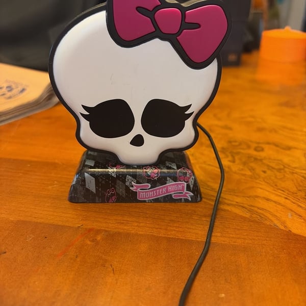Mattel Monster High Portable Speaker Skull MP3
