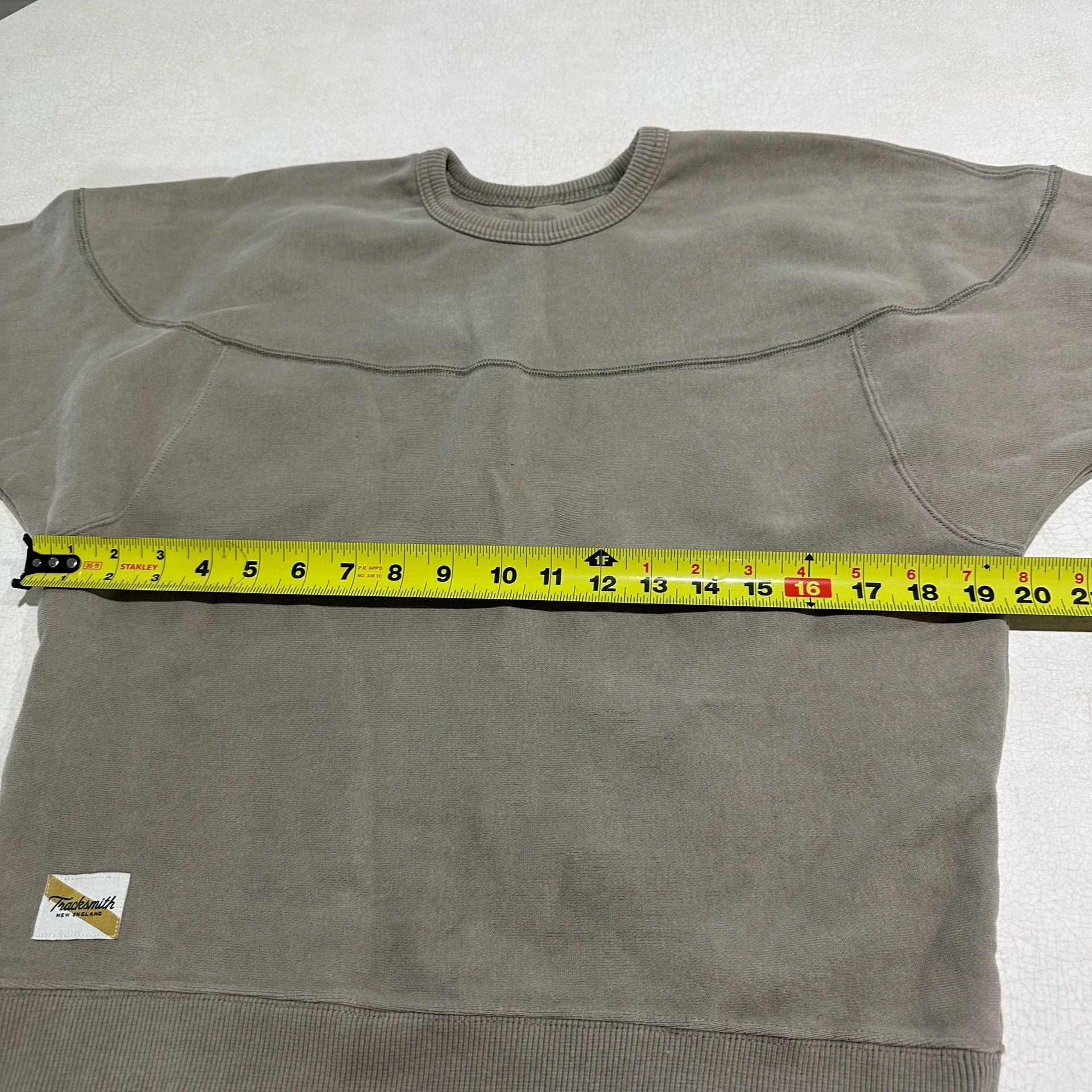 Tracksmith Trackhouse Beige Crewneck Sweatshirt, Women's Small, Running 12