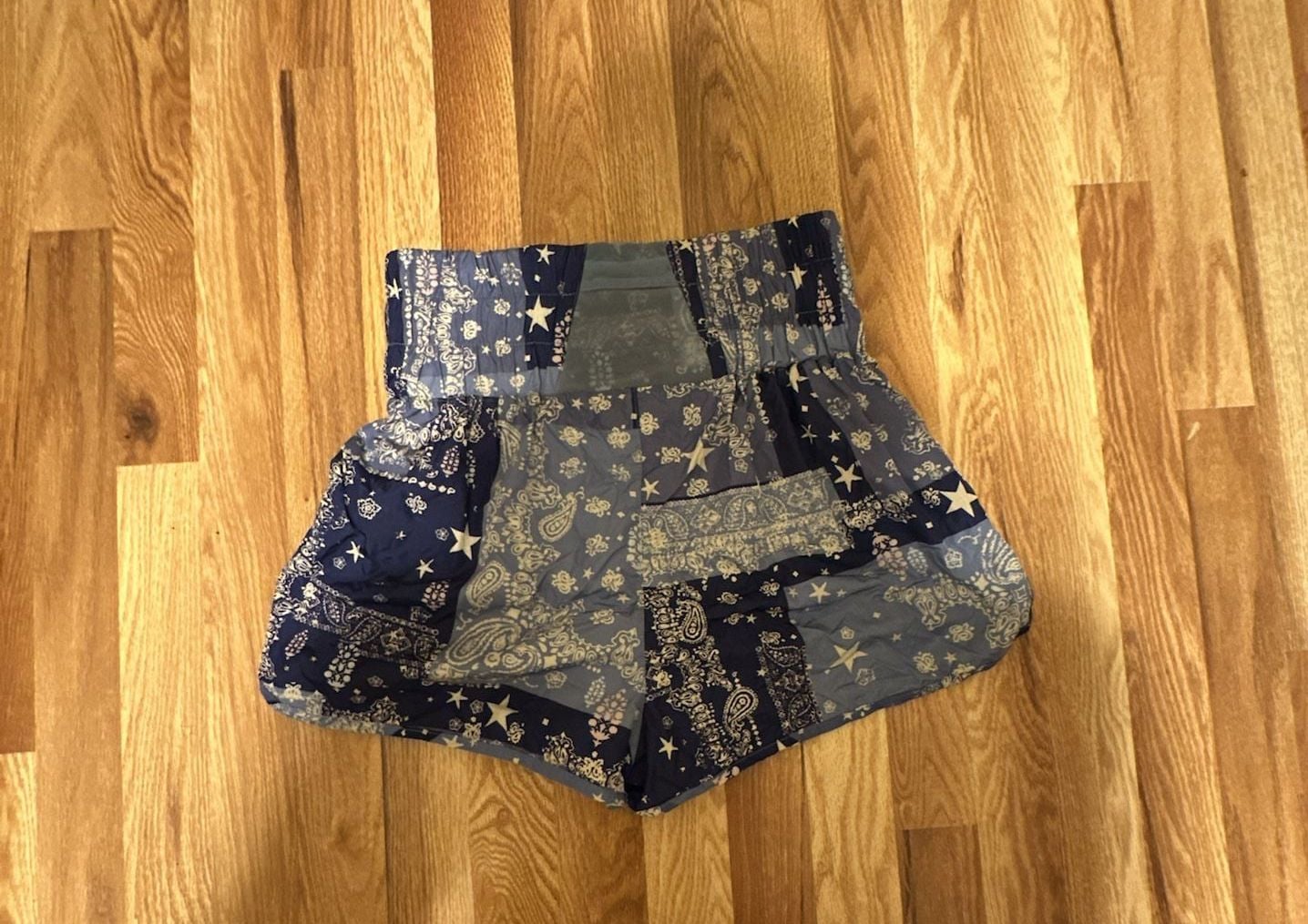 FP Movement The Way Home Shorts Size XL Blue Paisley Star Printed 6