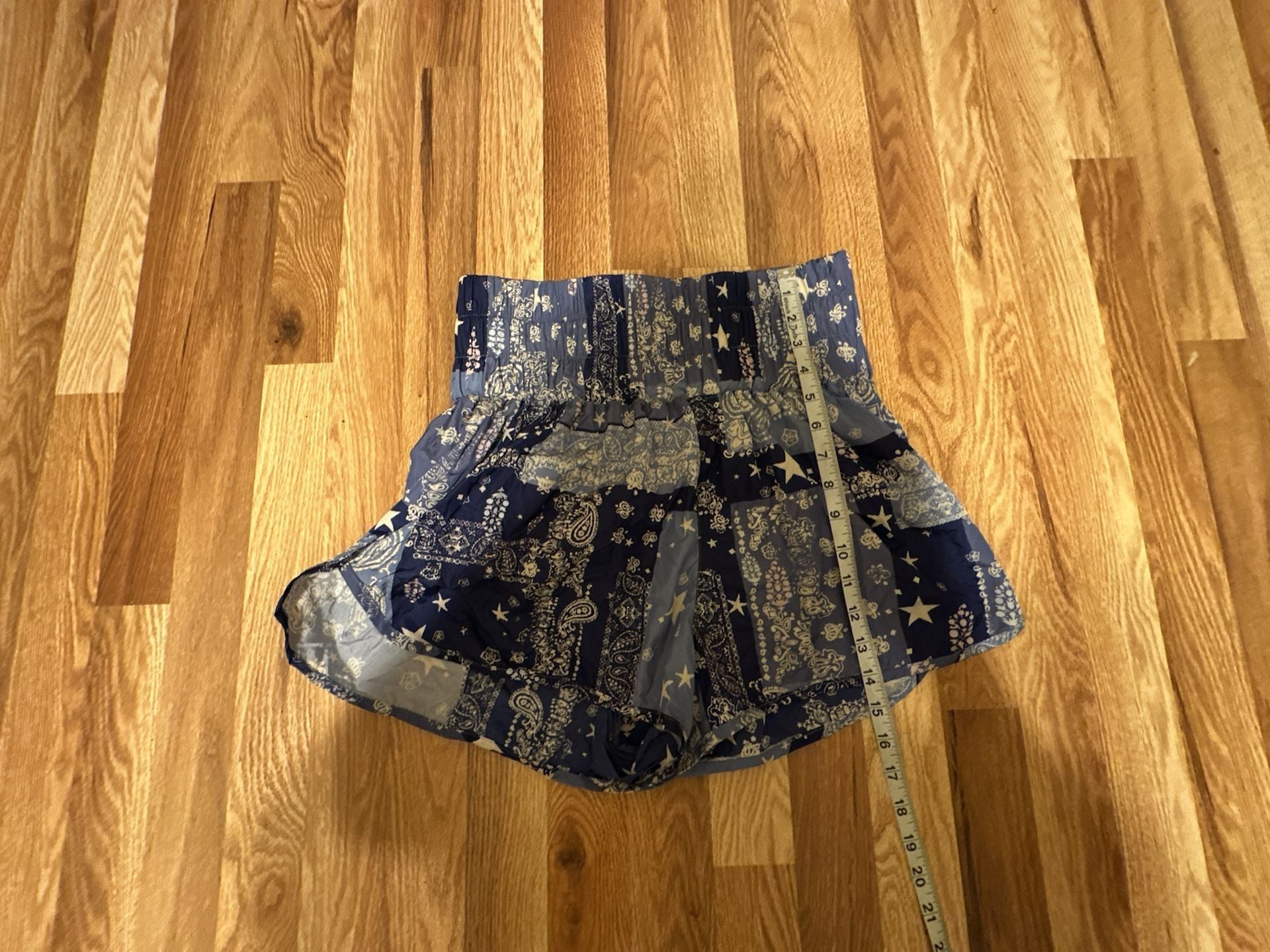 FP Movement The Way Home Shorts Size XL Blue Paisley Star Printed 10