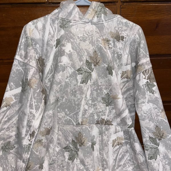 abercrombie kids A&F Essentials Hoodie Size 17/18 White Camo