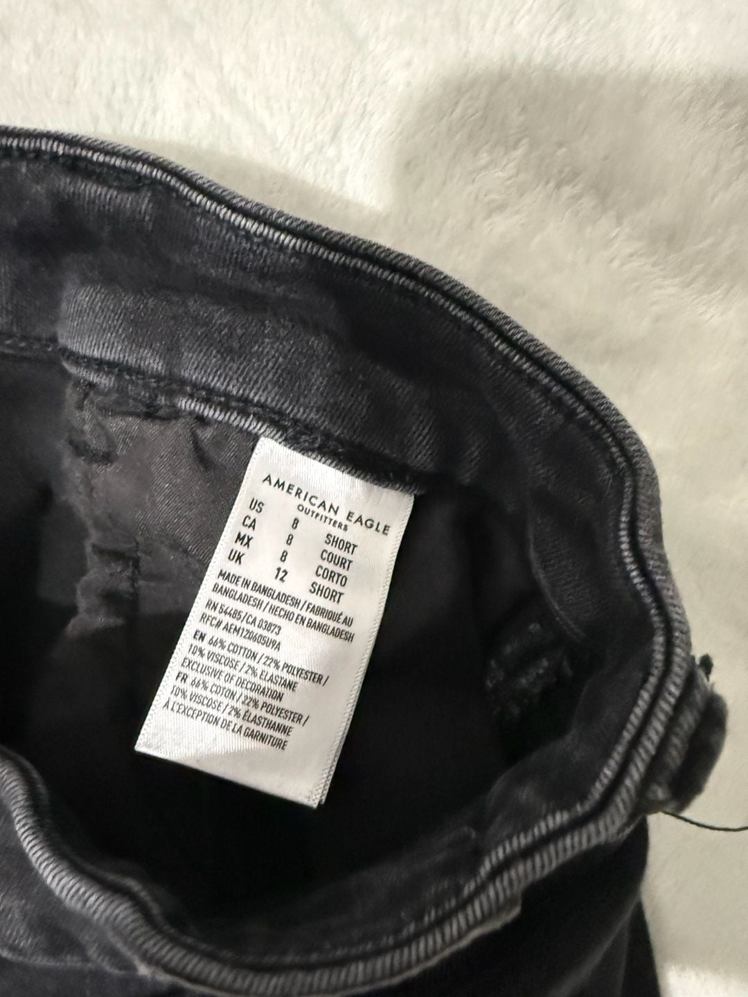 American Eagle Curvy Hi-Rise Jegging Size 8 Short Black Distressed 6