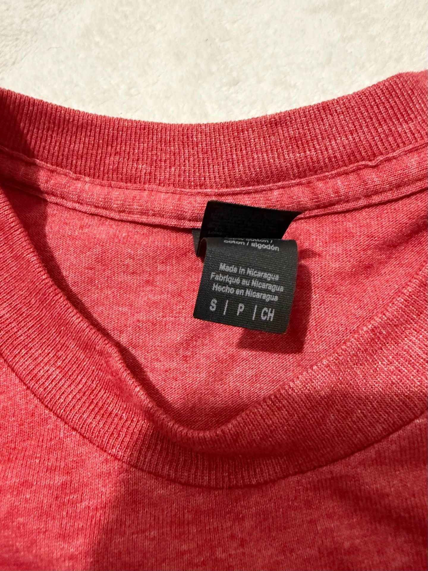 Gildan Volleyball Bow Graphic T-Shirt Size S Red Heather Sports Tee 3