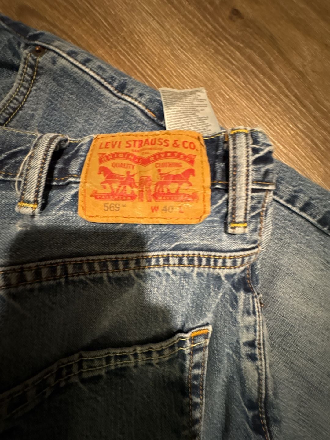 Levi's 569 Denim Shorts Size 40 Blue Loose Fit 3