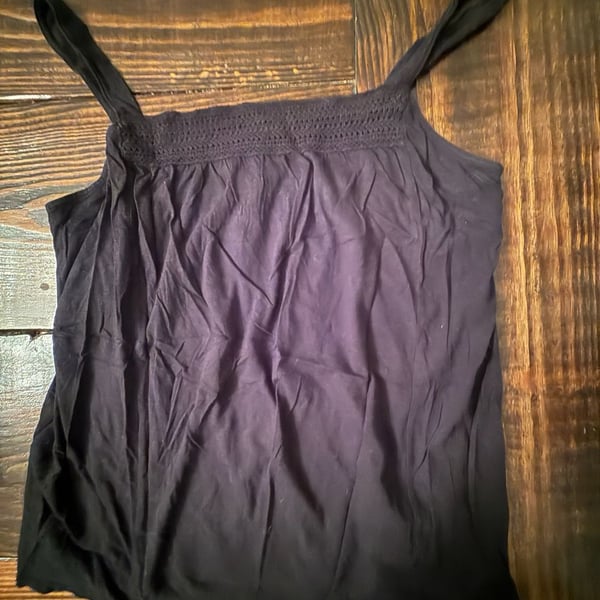 Old Navy Tank Top Size M Black Crochet Yoke Square Neck Sleeveless