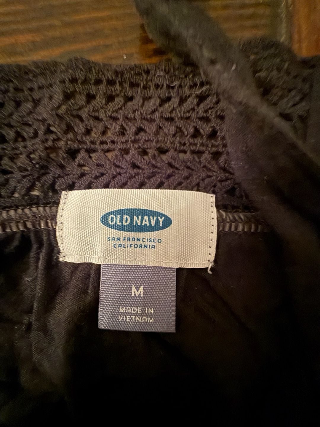 Old Navy Tank Top Size M Black Crochet Yoke Square Neck Sleeveless 4