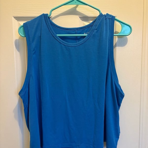 Athleta With Ease Muscle Tank Size L Blue Athletic Workout Shirt