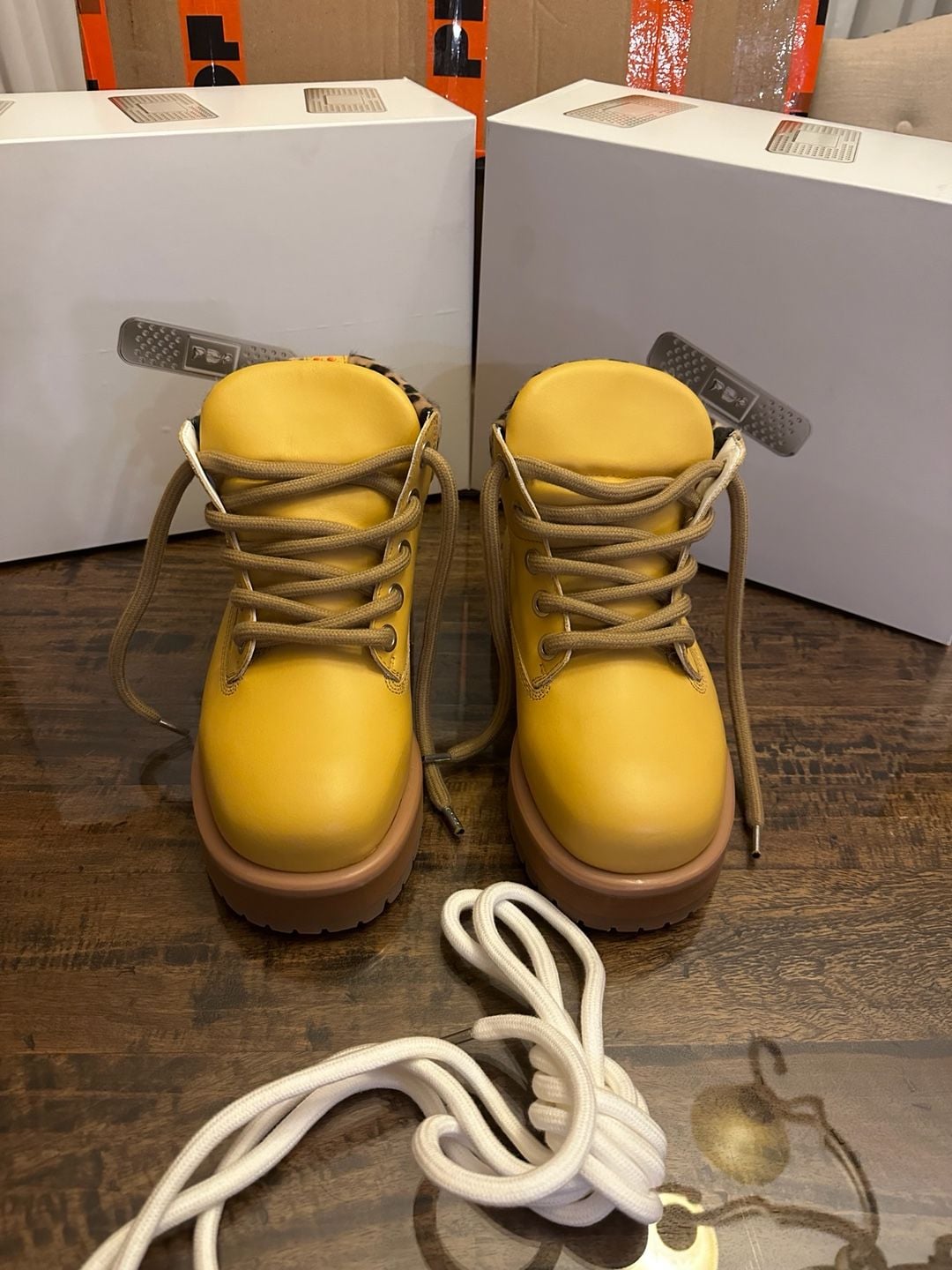 PDF Strada Low Cheetah Yellow Boots 7
