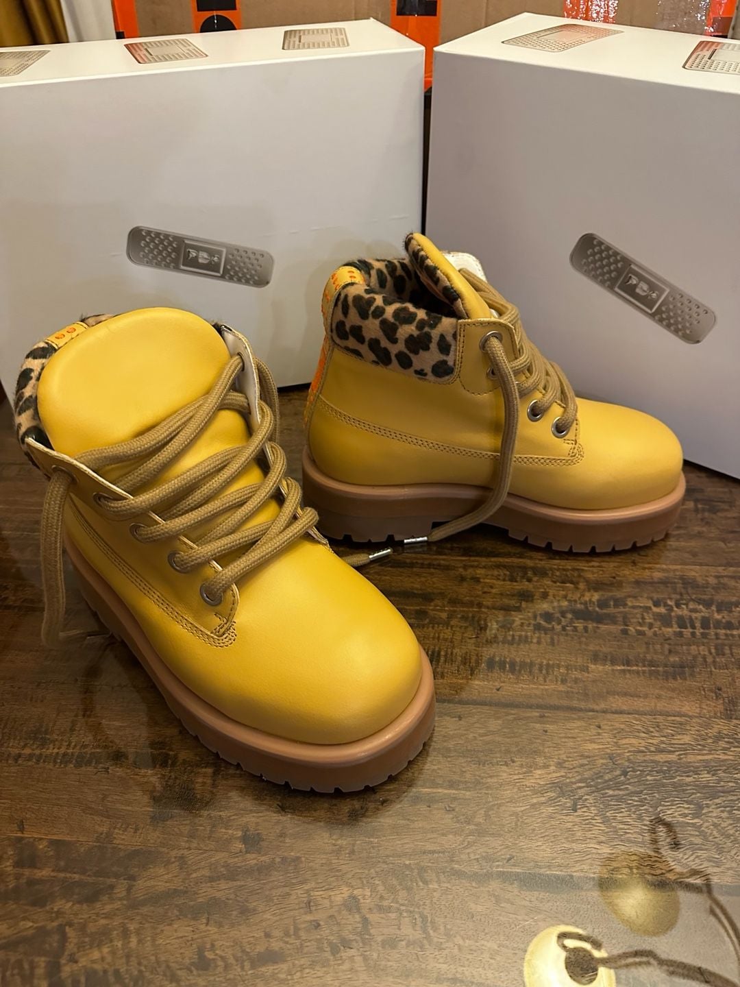 PDF Strada Low Cheetah Yellow Boots 9
