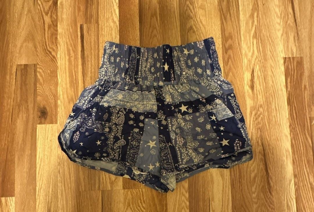 FP Movement The Way Home Shorts Size XL Blue Paisley Star Printed 4