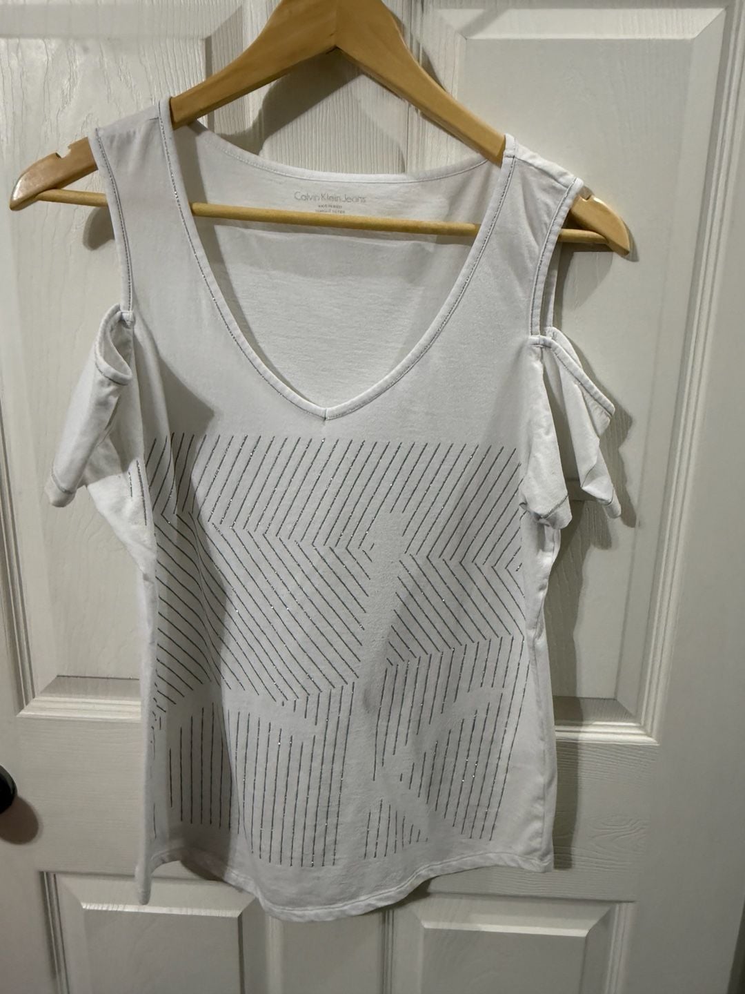 Calvin Klein Jeans Cold Shoulder T-Shirt Size M White Sequins 2