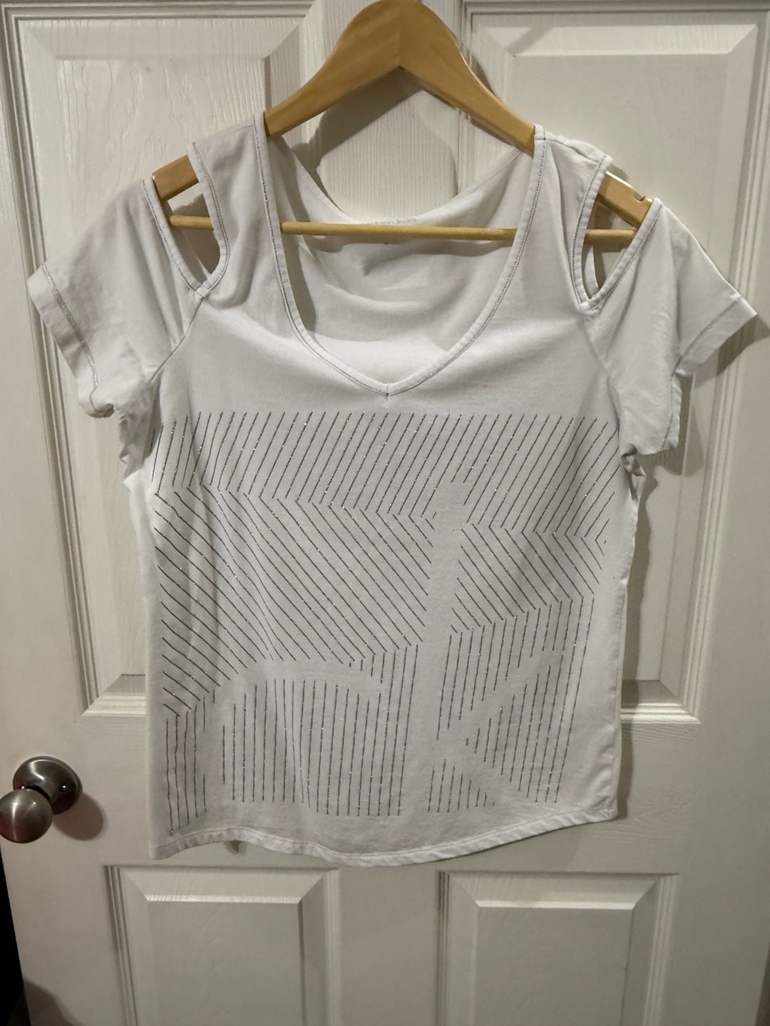 Calvin Klein Jeans Cold Shoulder T-Shirt Size M White Sequins 3
