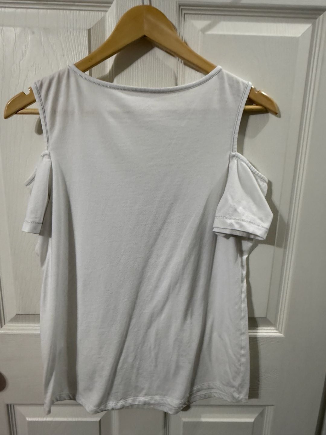 Calvin Klein Jeans Cold Shoulder T-Shirt Size M White Sequins 4
