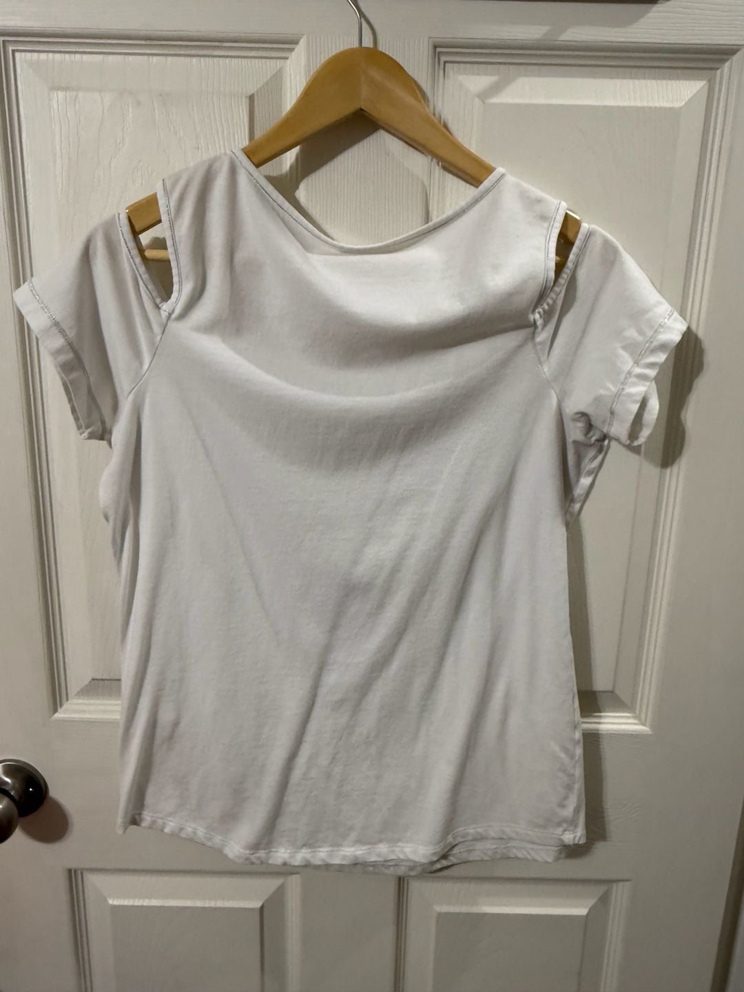 Calvin Klein Jeans Cold Shoulder T-Shirt Size M White Sequins 5