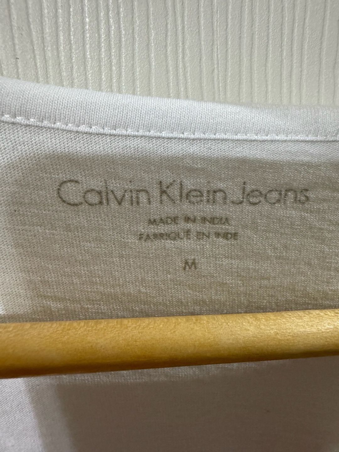 Calvin Klein Jeans Cold Shoulder T-Shirt Size M White Sequins 6