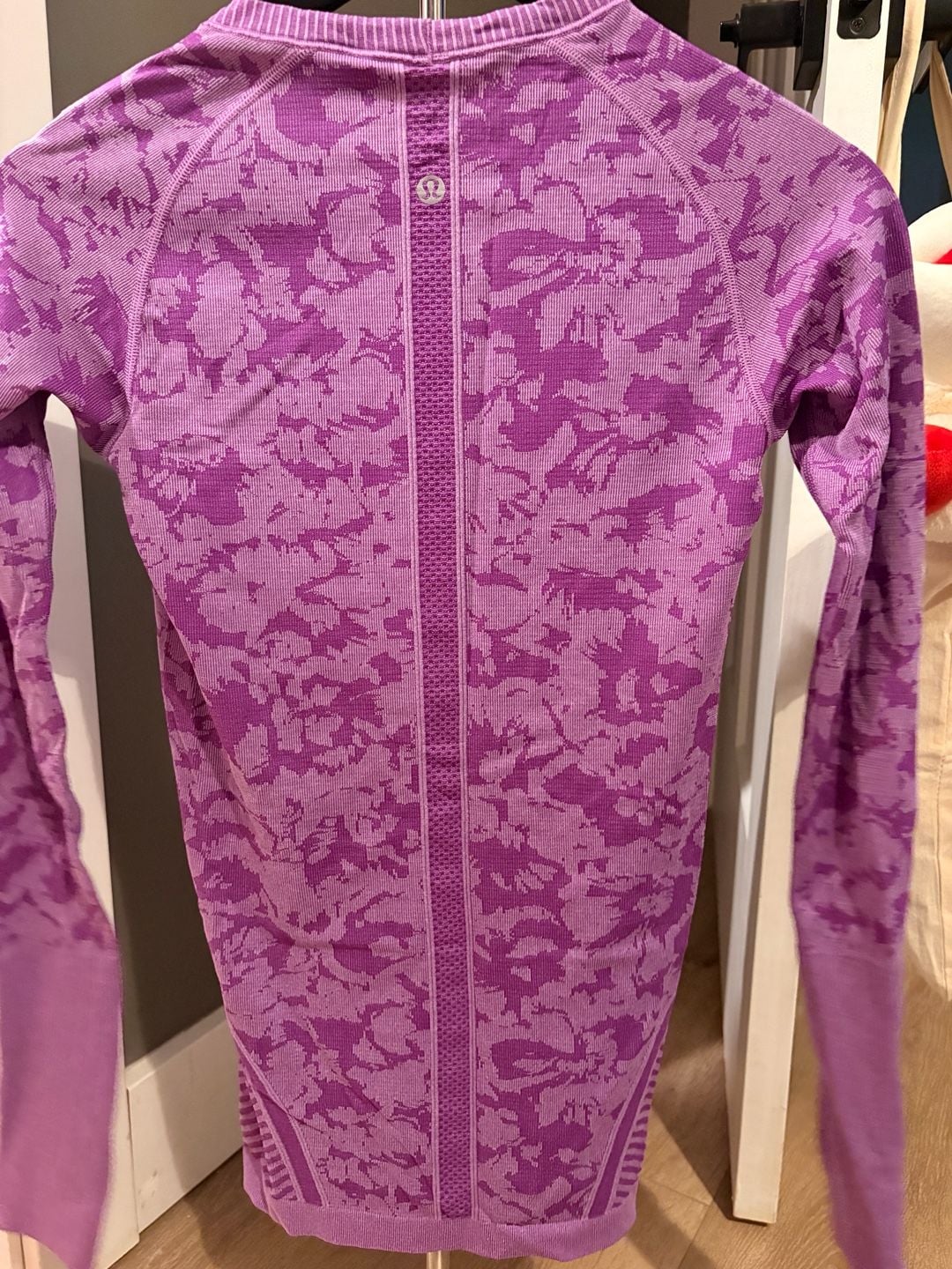 Lululemon Swiftly Tech Long Sleeve Shirt Size 4 Purple 3