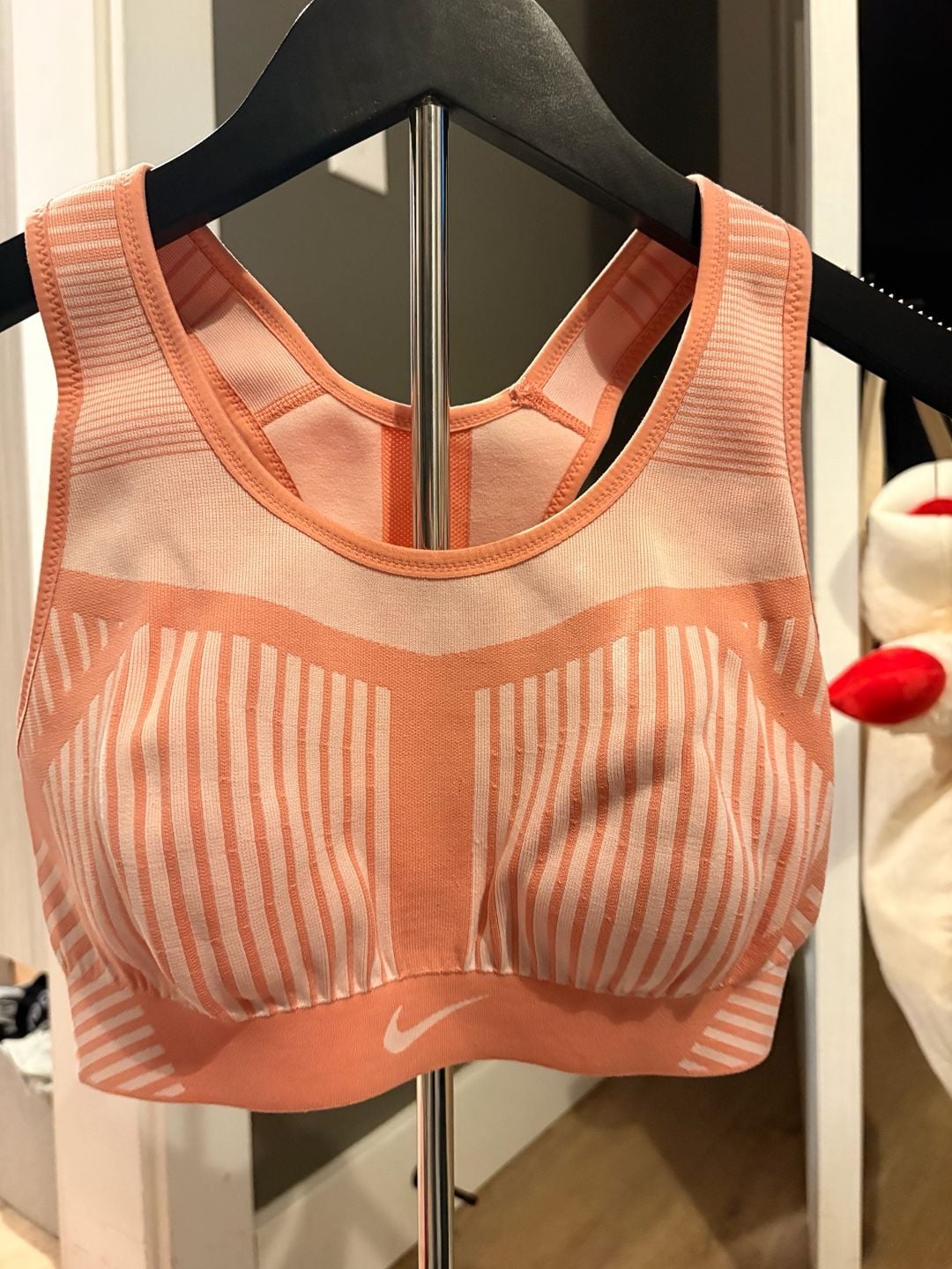 Nike FE/NOM Flyknit Sports Bra Size S Peach Orange High Support 2
