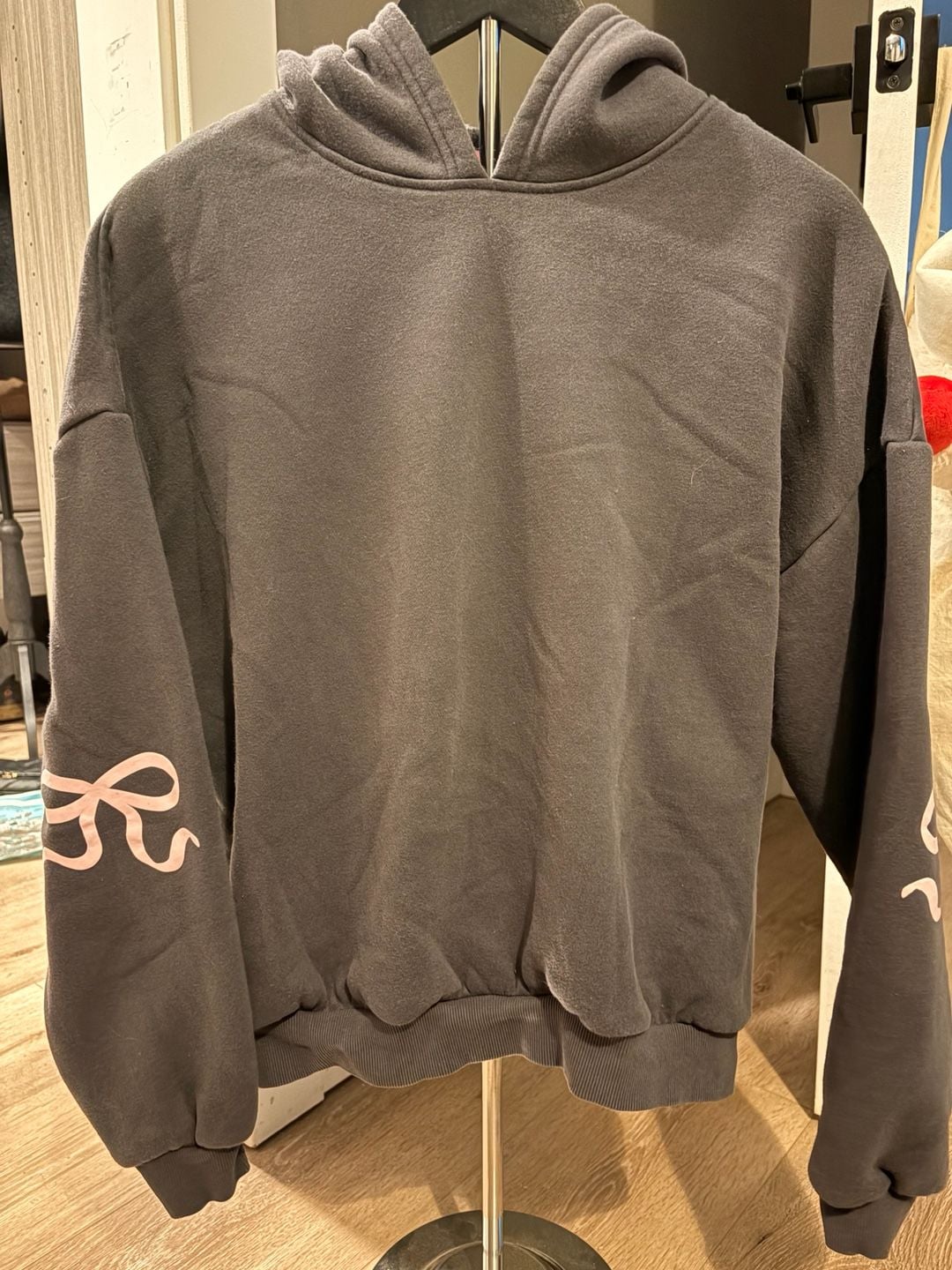 Edikted Bonney Bow Detail Hoodie Size M Dark Gray 2
