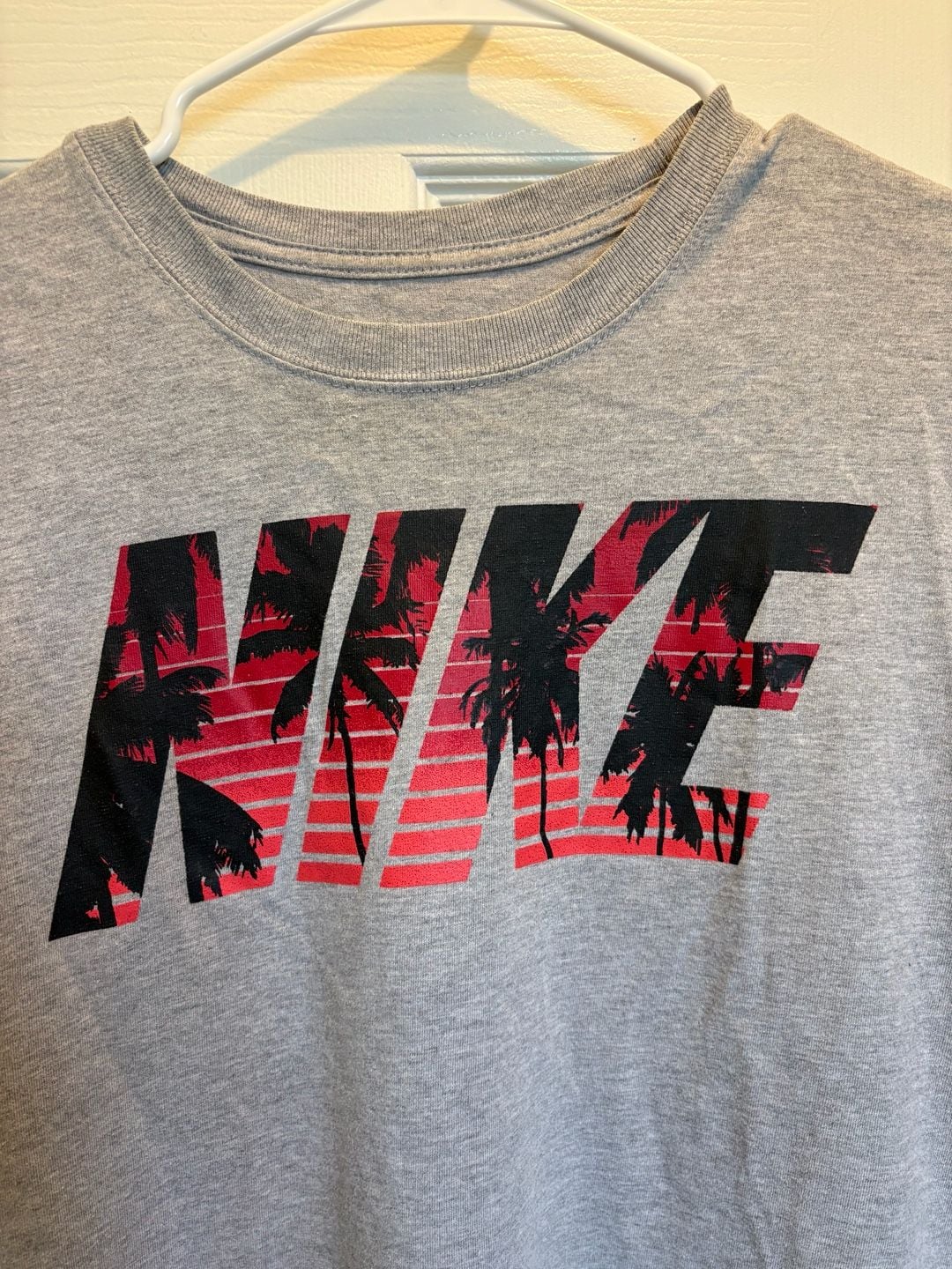 Nike Palm Tree Graphic T-Shirt Gray 3
