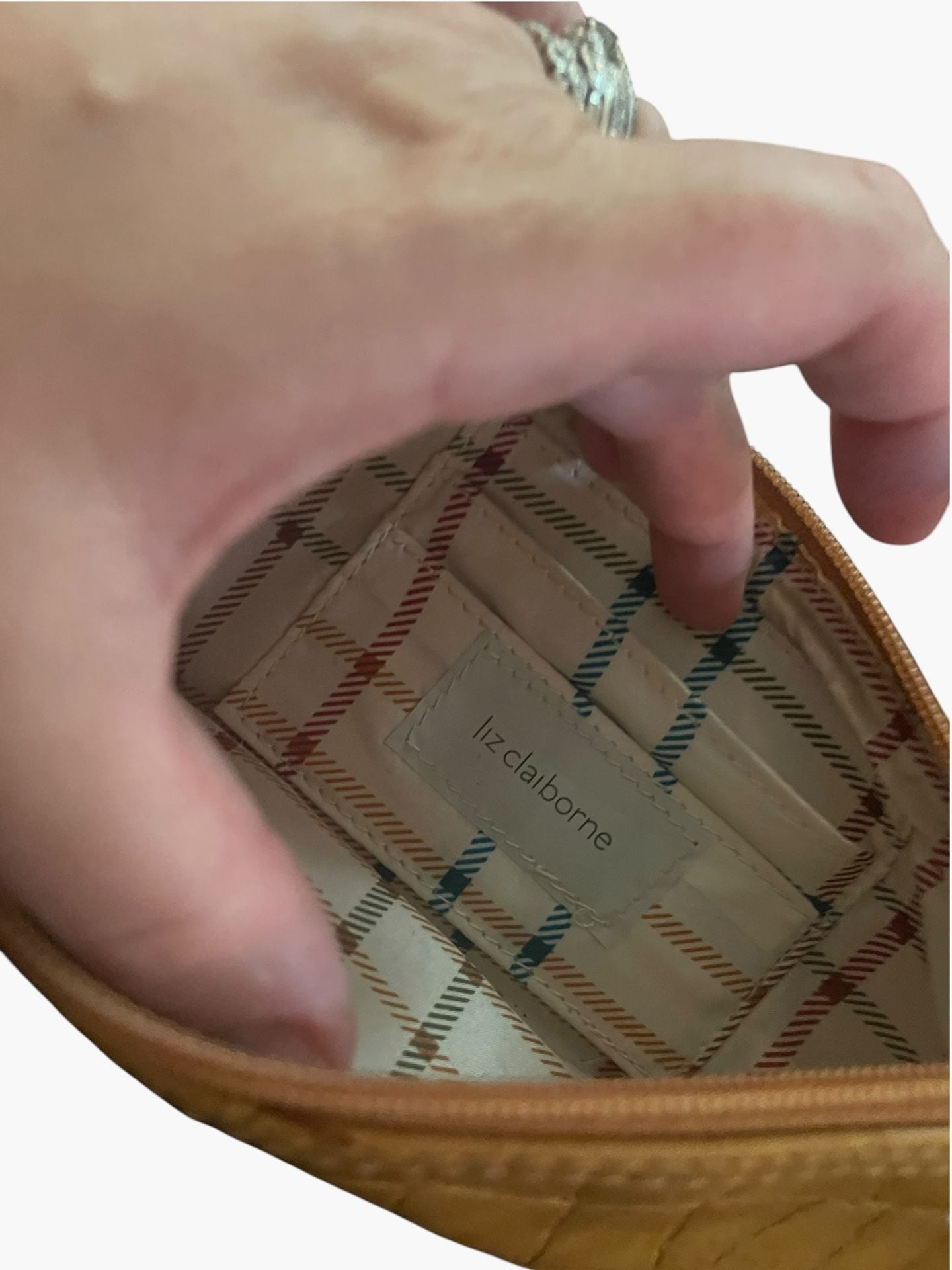Liz Claiborne Y2K Croc Embossed Baguette Bag Tan 2000s Wristlet 6
