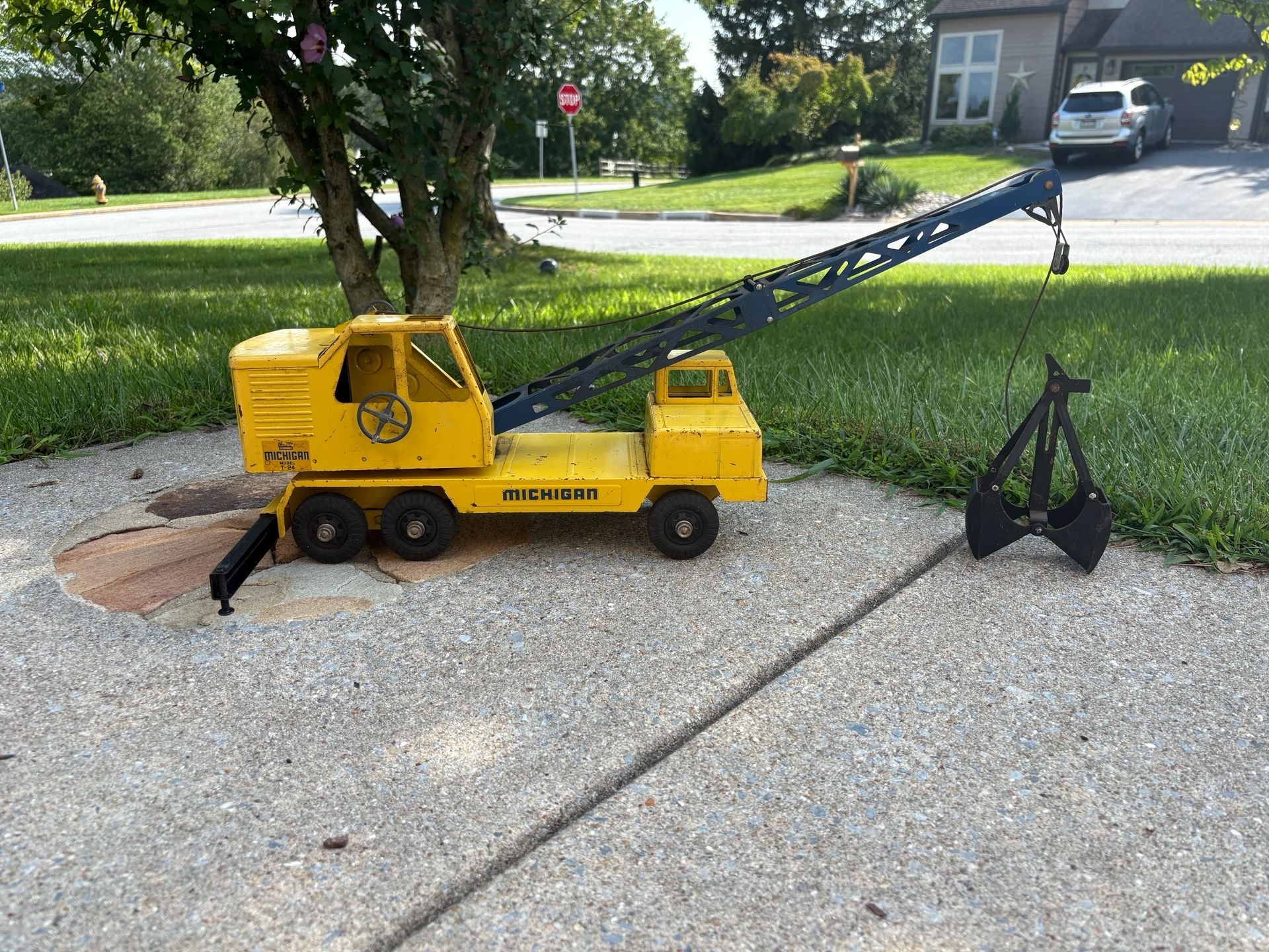 Nylint Michigan Model T-24 Crane Truck Vintage Toy 10