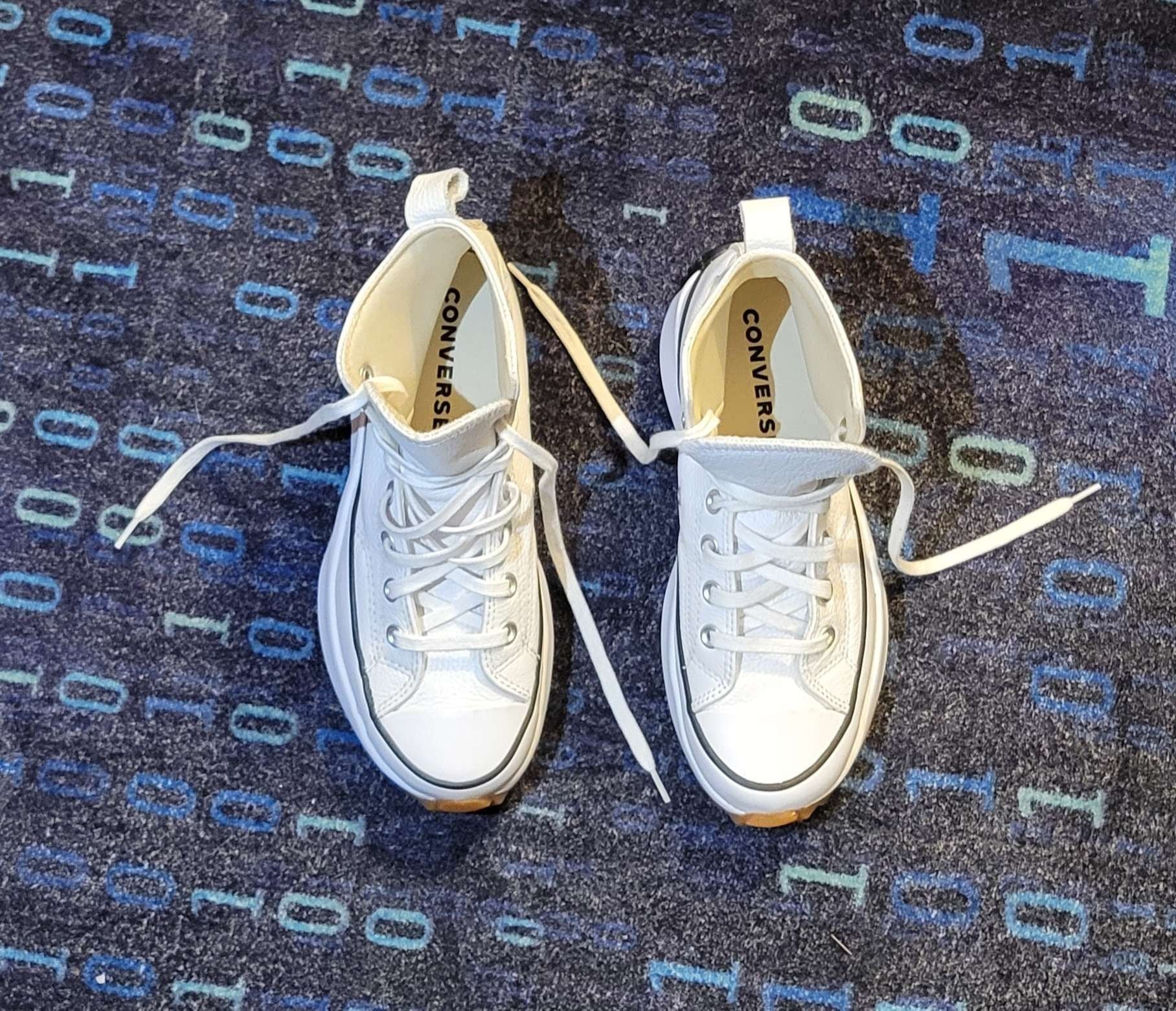 Converse Run Star Hike High Top Size 6 White Leather Platform Shoes 8