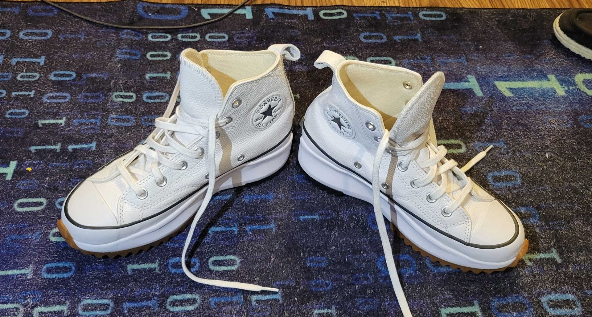 Converse Run Star Hike High Top Size 6 White Leather Platform Shoes 9