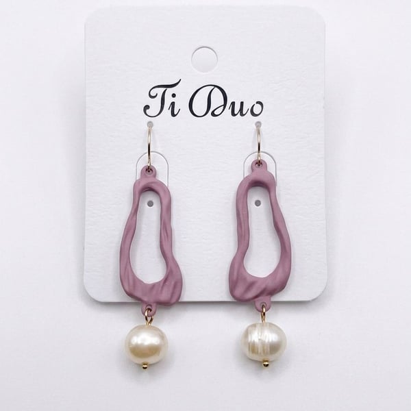 Ti Duo Pink Open Circle Freshwater Pearl Dangle Earrings