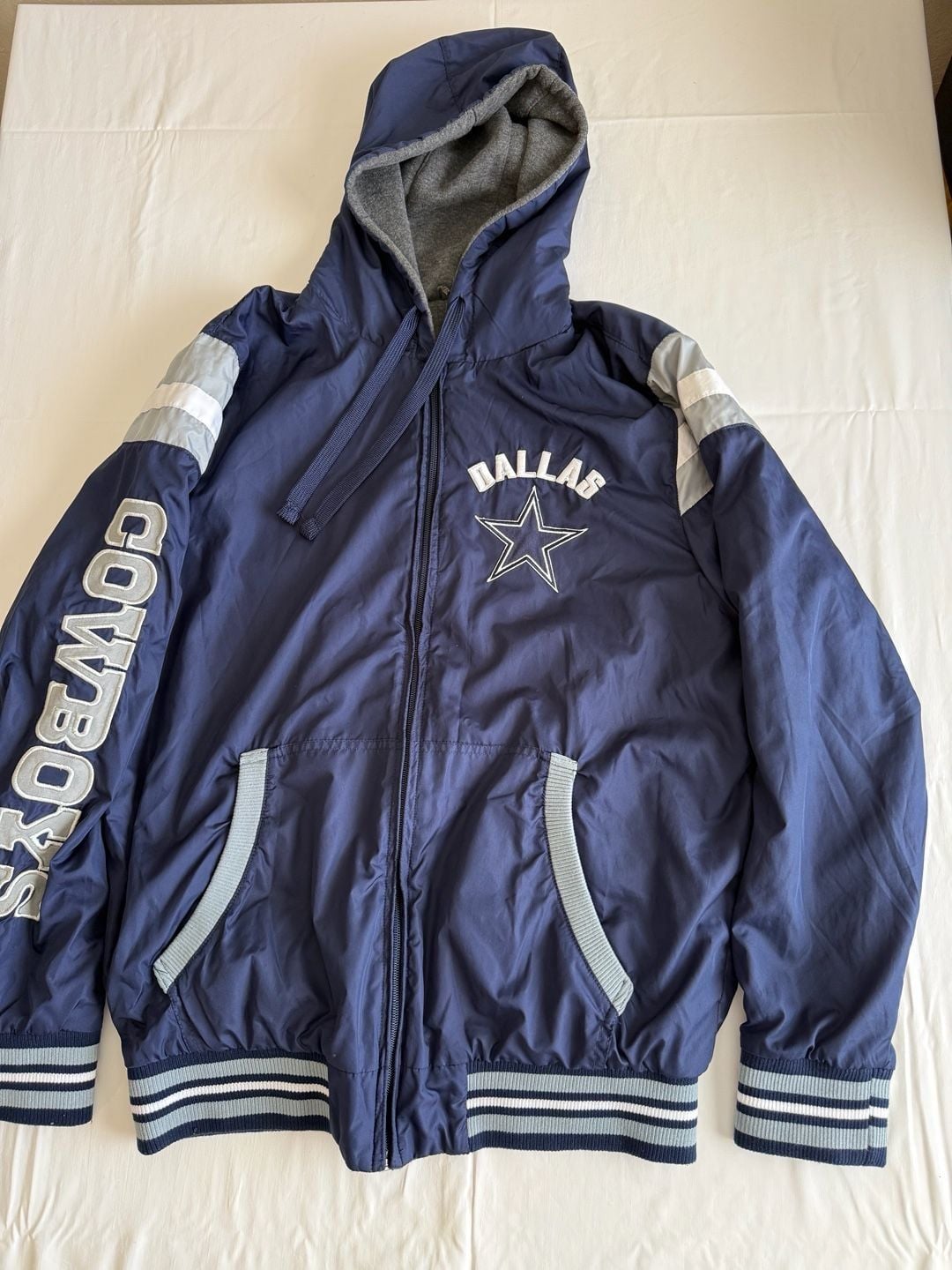 Dallas Cowboys NFL Jacket Size L reversible Hooded Full Zip football fan 3