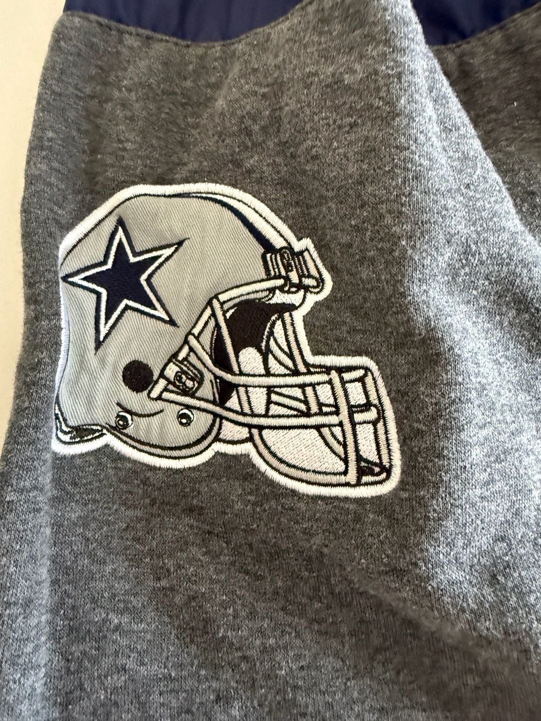 Dallas Cowboys NFL Jacket Size L reversible Hooded Full Zip football fan 10