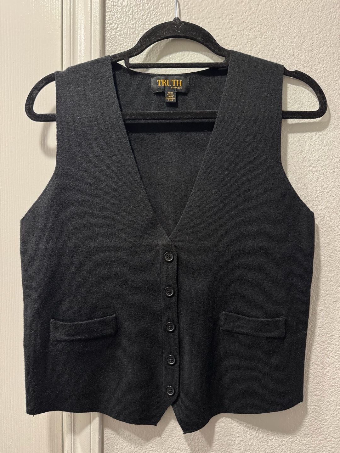 Truth by Republic Sweater Vest Black Button Front V-Neck Size M 2