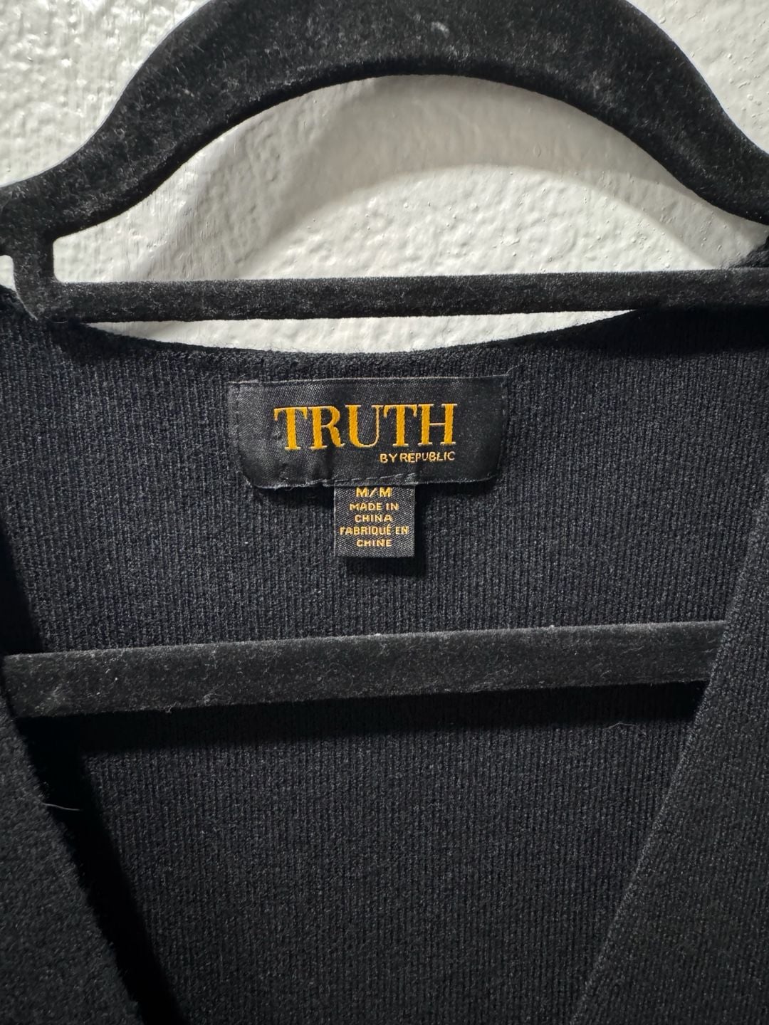 Truth by Republic Sweater Vest Black Button Front V-Neck Size M 3