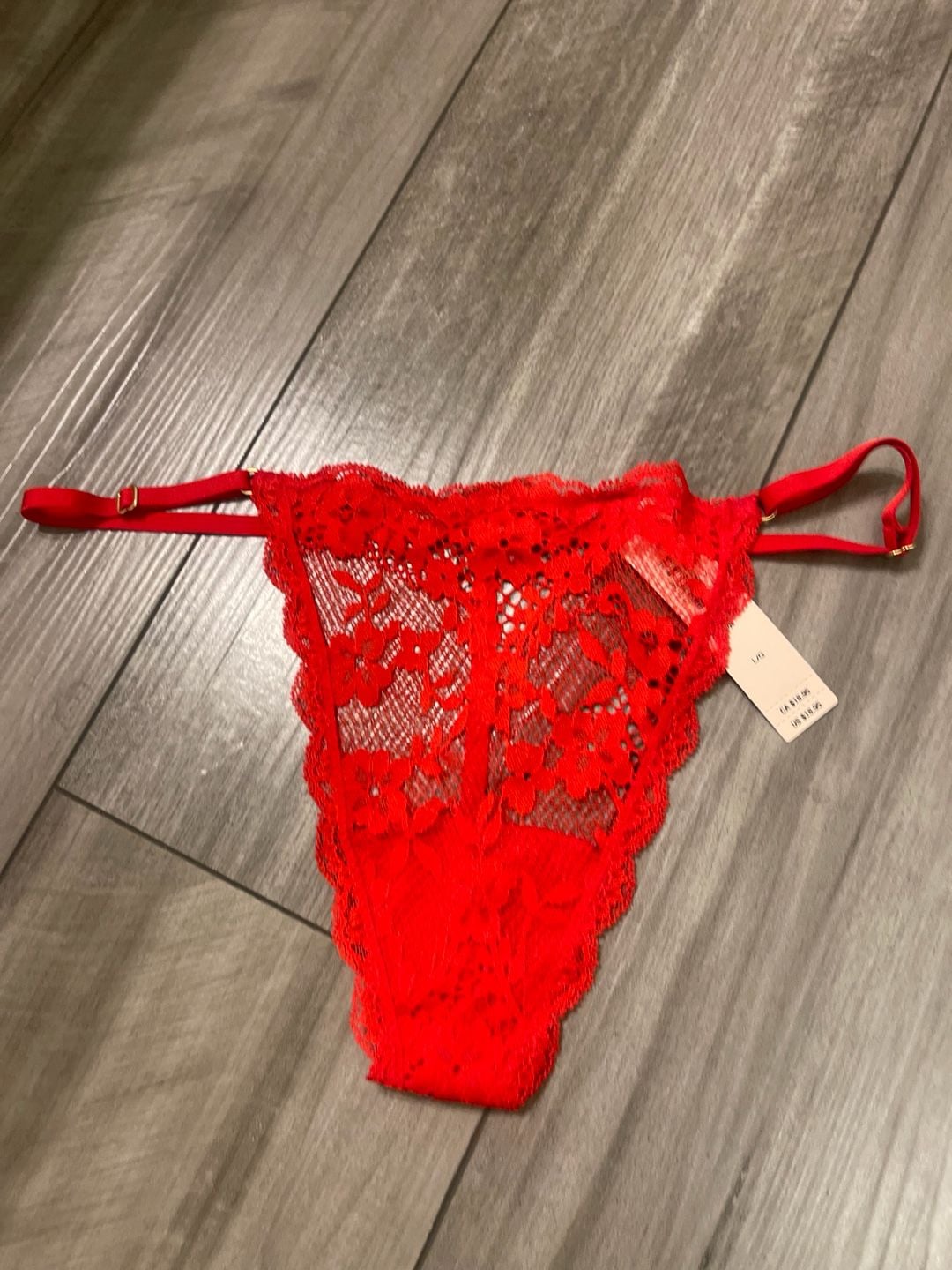 NWT VICTORIA'S SECRET PINK RED FLORAL LACE LOGO STRETCH THONG V STRING PANTIES 3