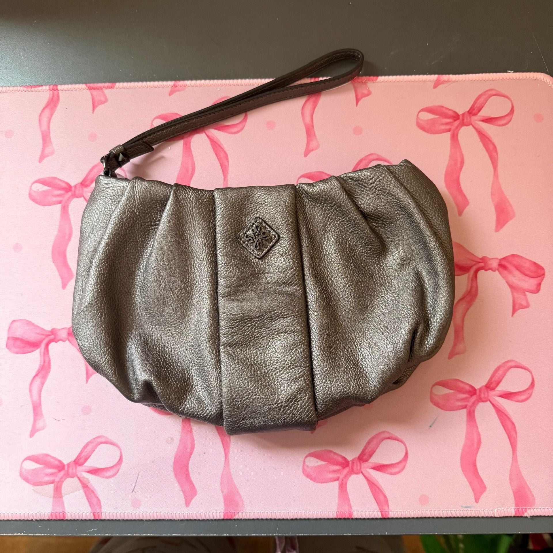 Simply Vera Vera Wang Pleated Metallic Wristlet Clutch 2