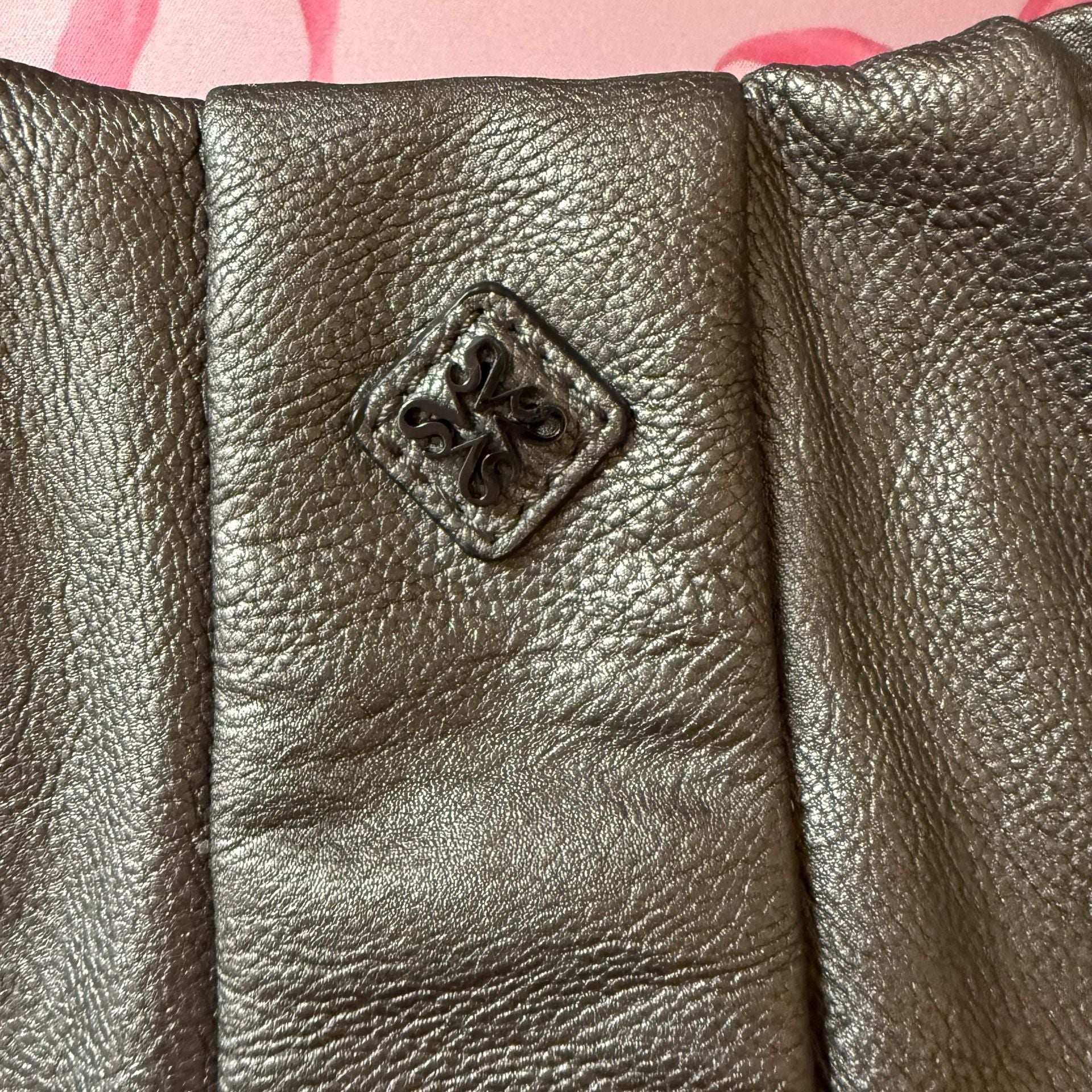 Simply Vera Vera Wang Pleated Metallic Wristlet Clutch 3