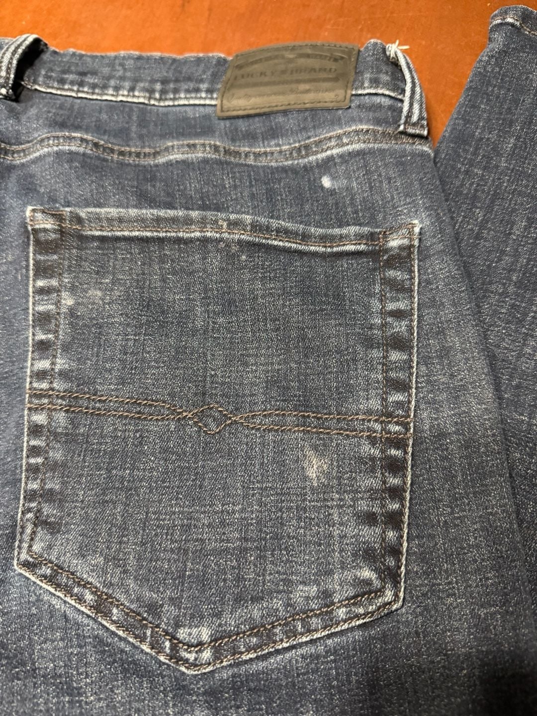 Lucky Brand Jeans Size 38x34 Blue Denim Pants Straight Leg 7