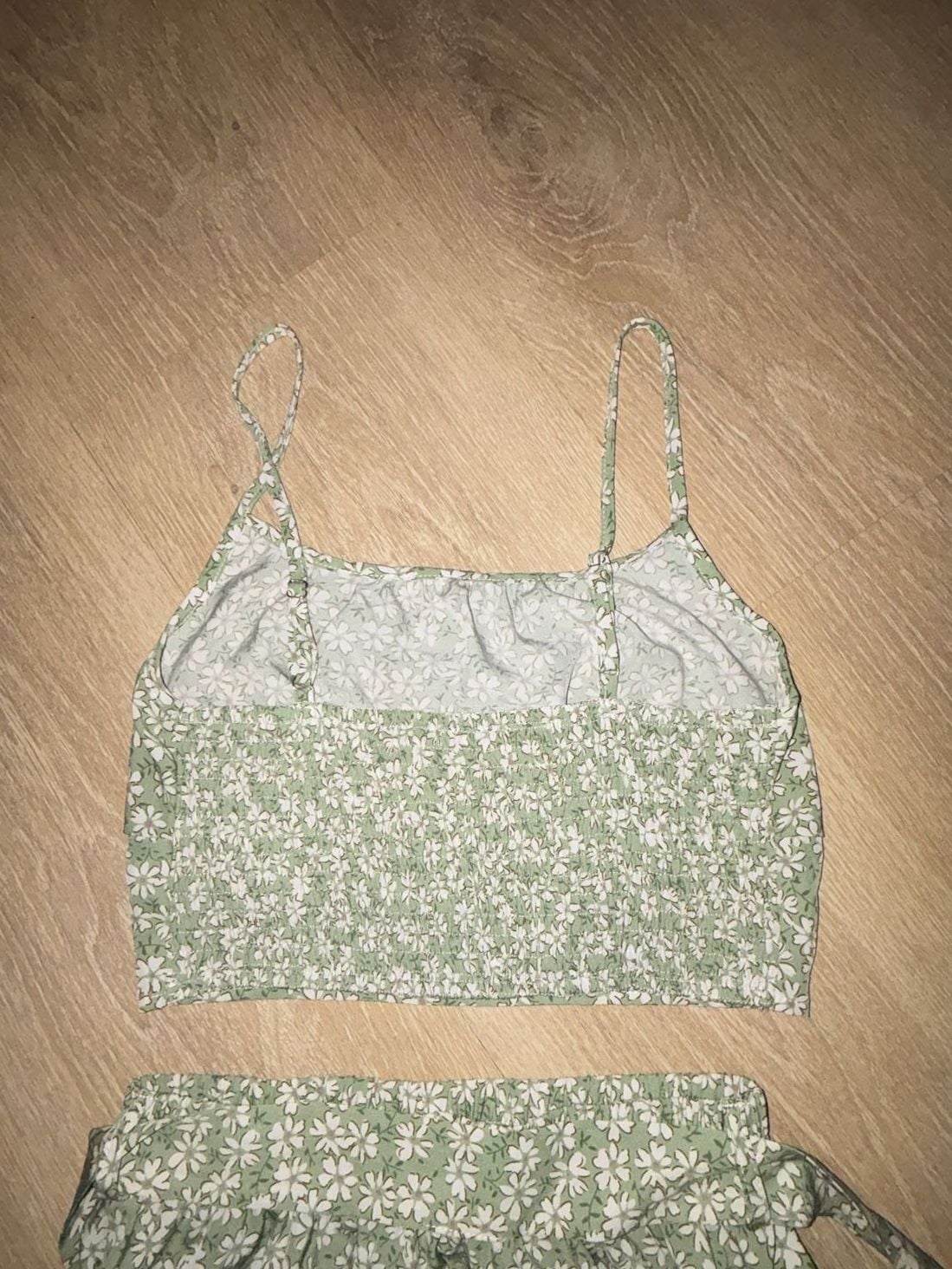 2 Piece Outfit Size XS Floral Cami Skirt 3
