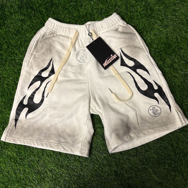 Hellstar Tribal Flame Shorts Size S White Sweatshorts