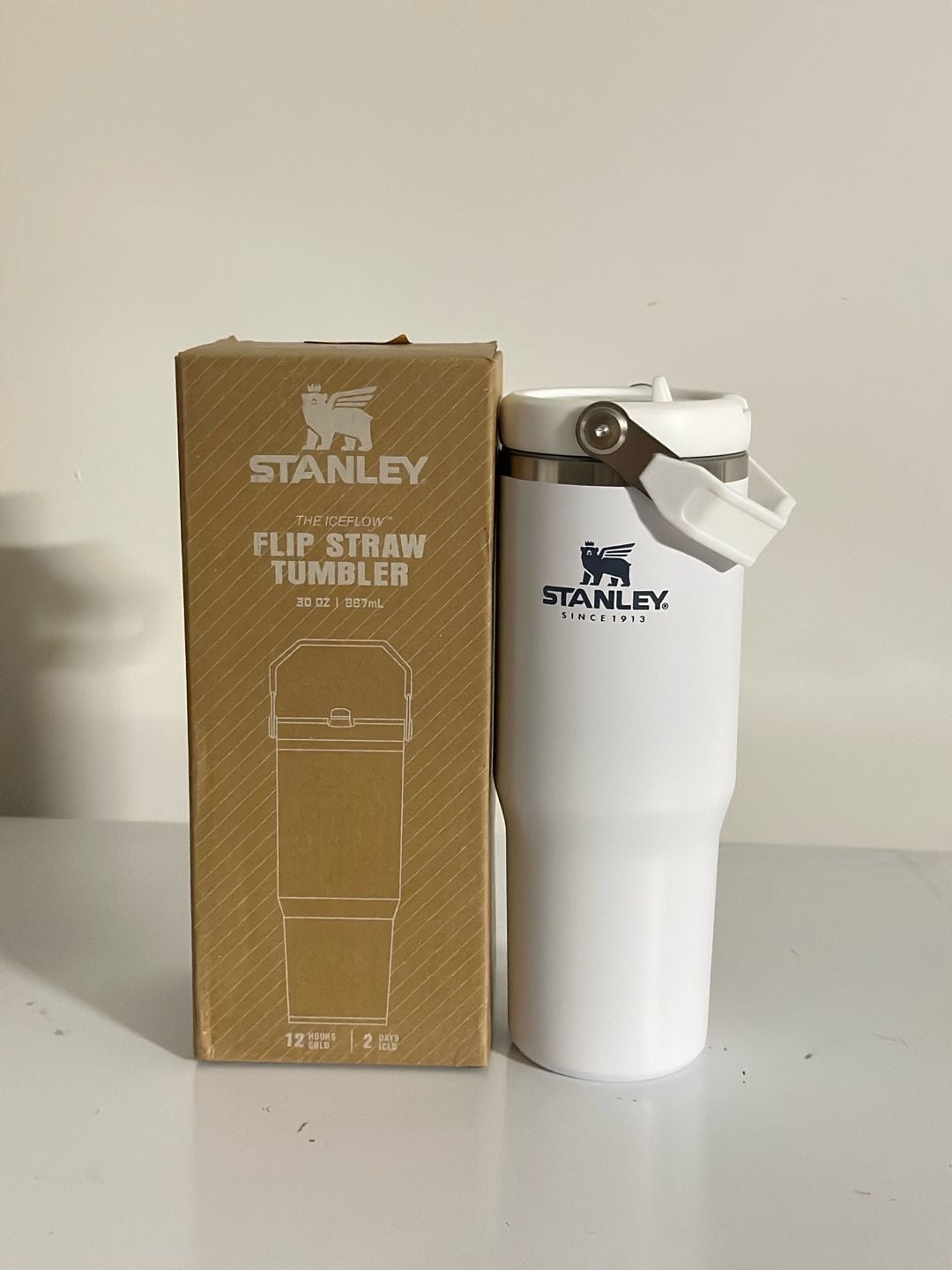 Stanley The IceFlow Flip Straw Tumbler 30 Oz White 9