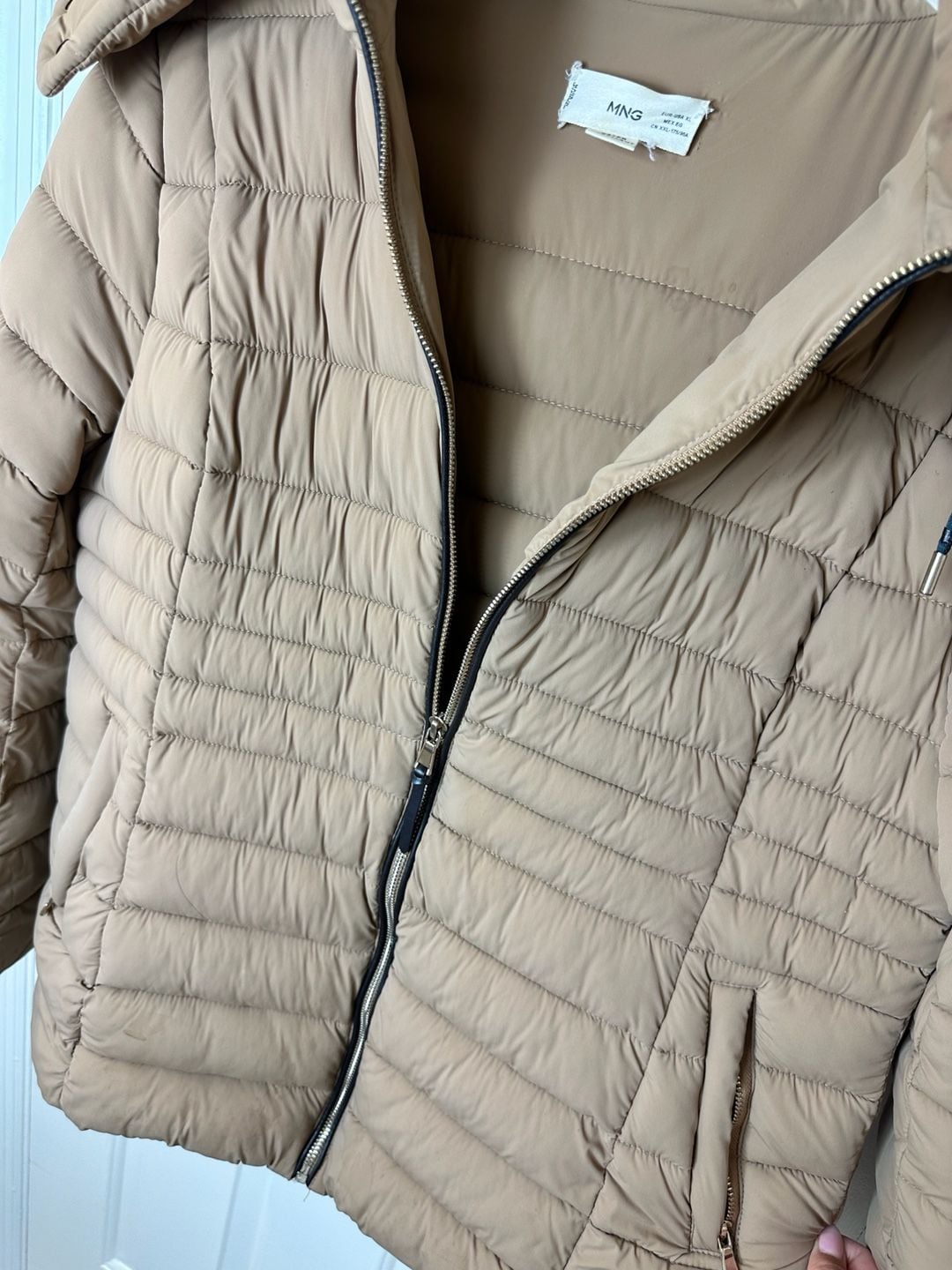MNG Puffer Jacket Size XL Tan Quilted Water Repellent Hooded Faux Fur 3