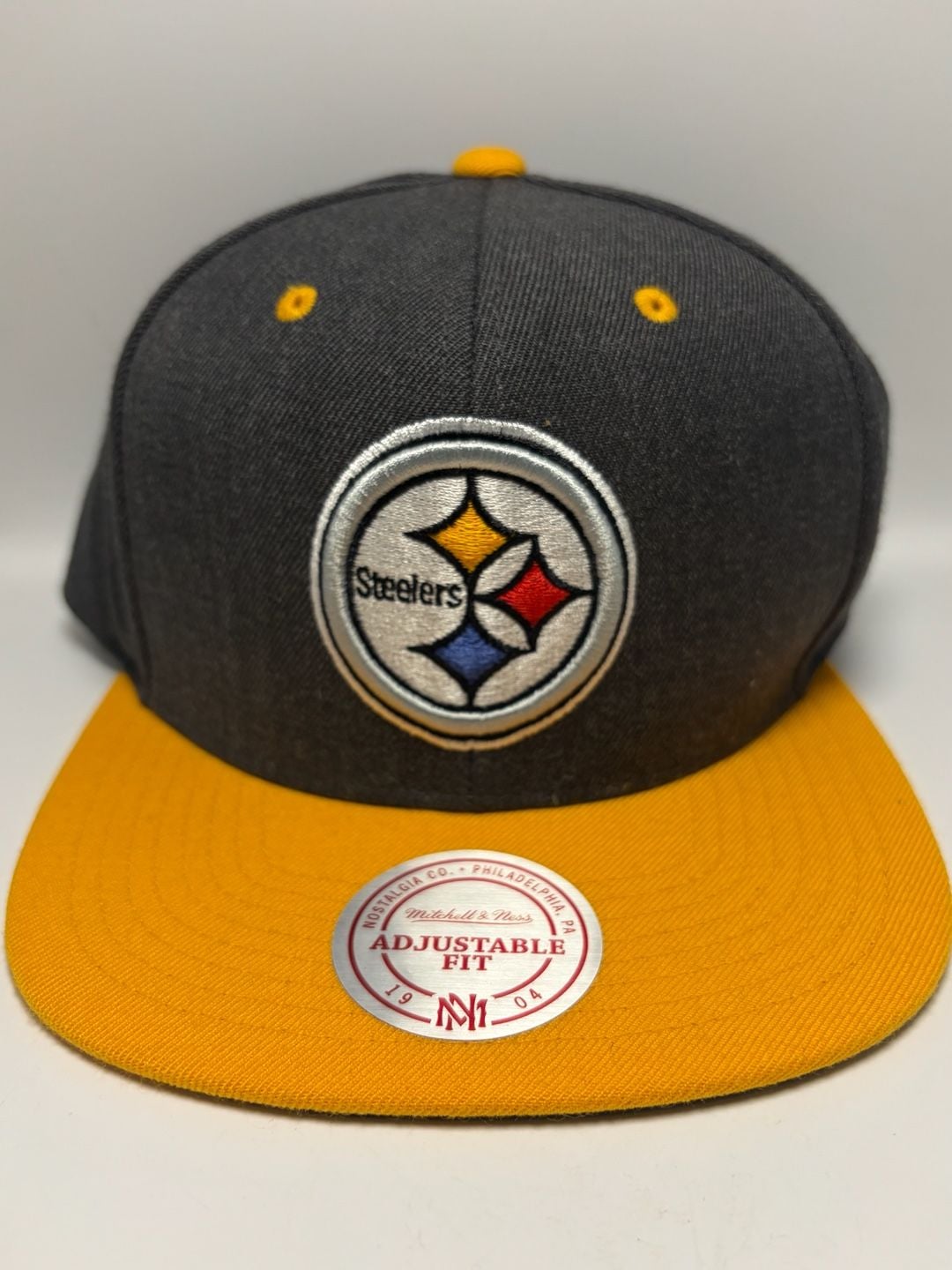 Mitchell & Ness Pittsburgh Steelers Snapback Hat Grey Yellow NFL 3