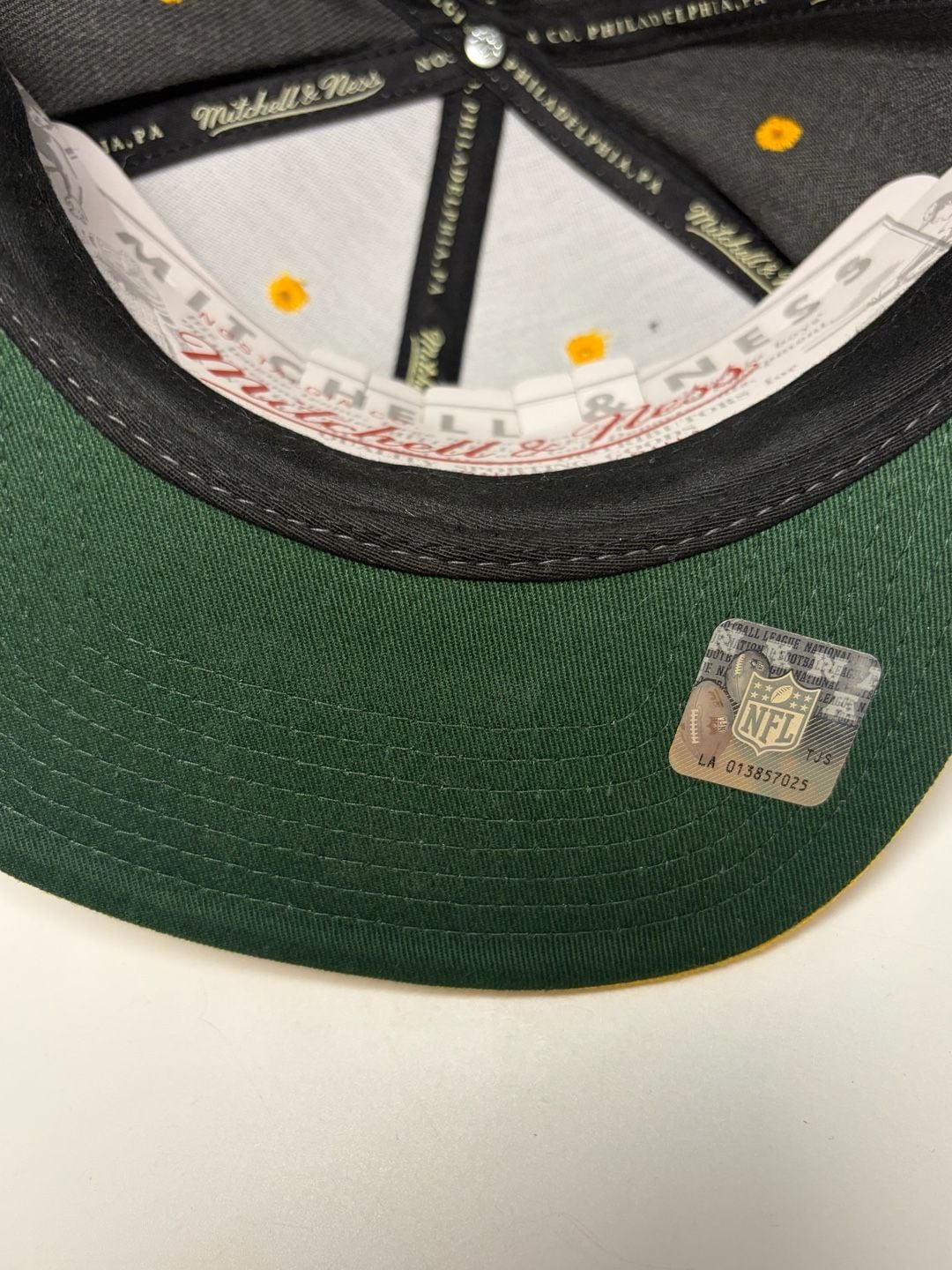 Mitchell & Ness Pittsburgh Steelers Snapback Hat Grey Yellow NFL 9